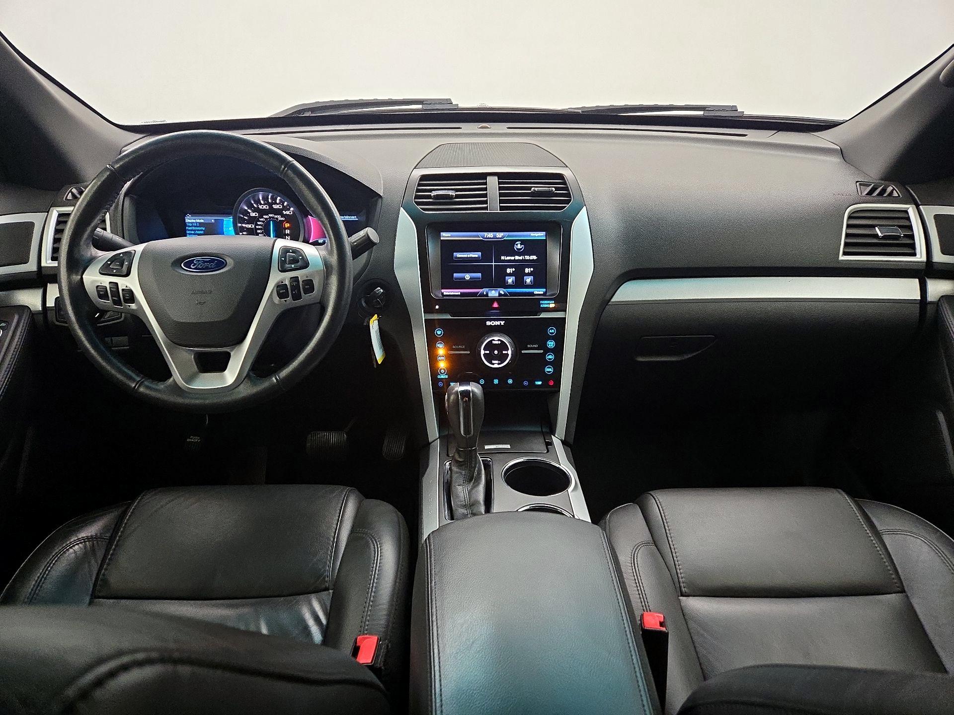 Thumbnail: 2014 Ford Explorer - 9