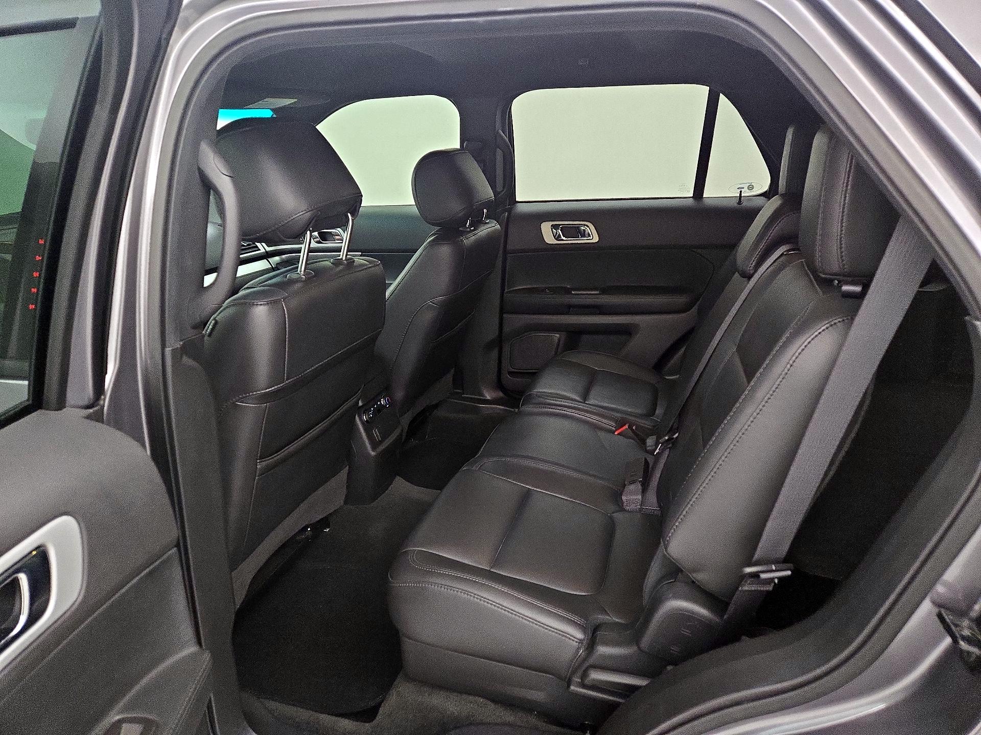 Thumbnail: 2014 Ford Explorer - 19