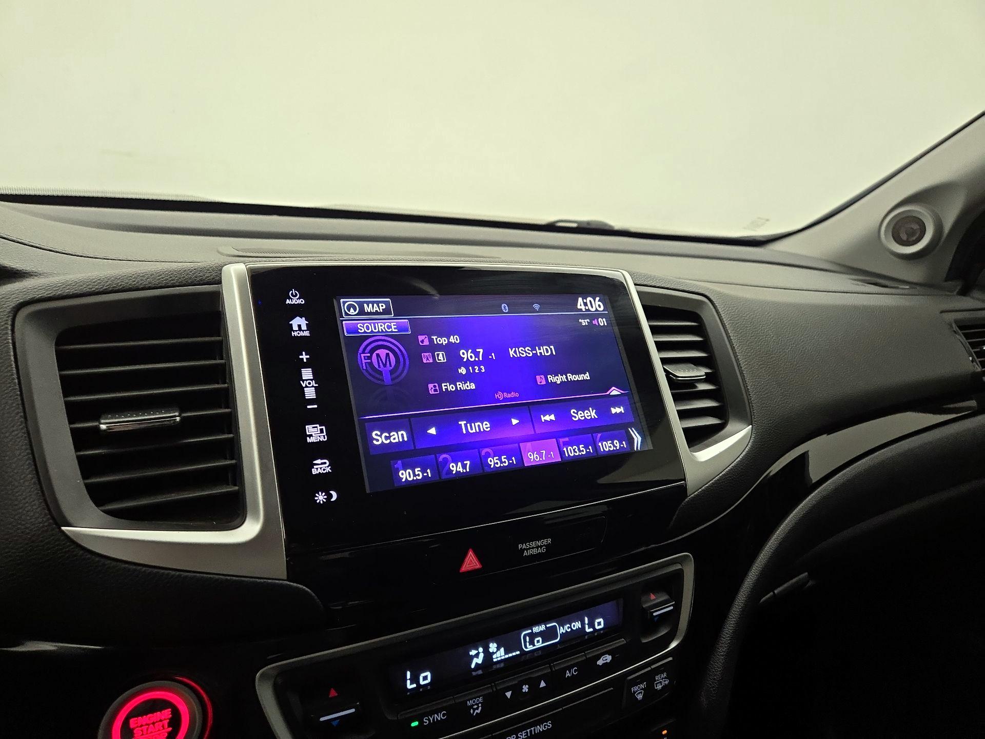 Thumbnail: 2019 Honda Ridgeline - 16