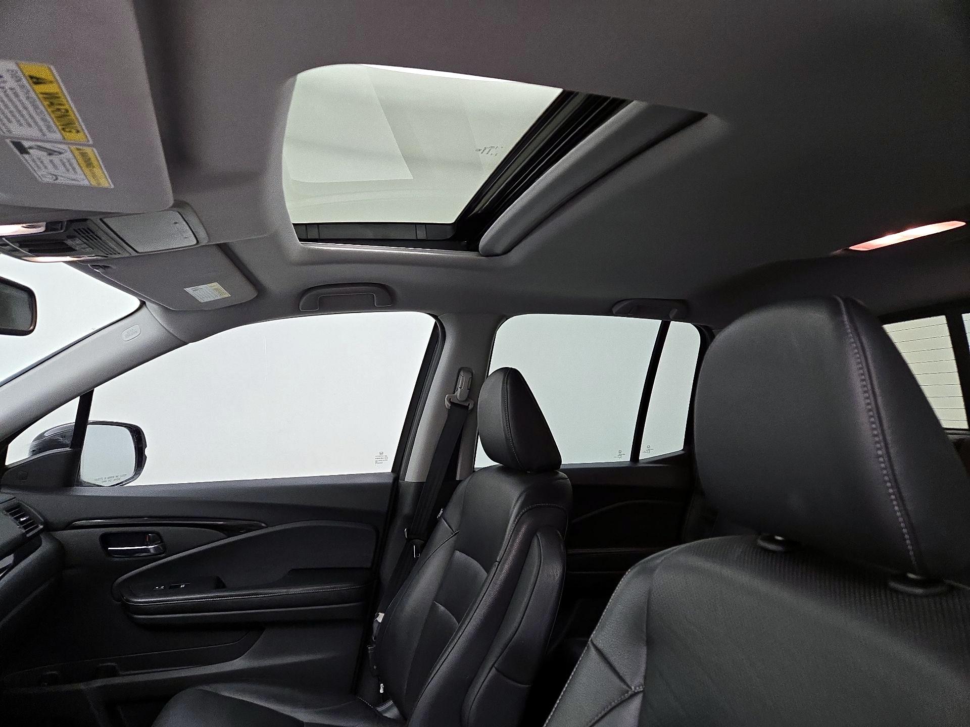 Thumbnail: 2019 Honda Ridgeline - 20