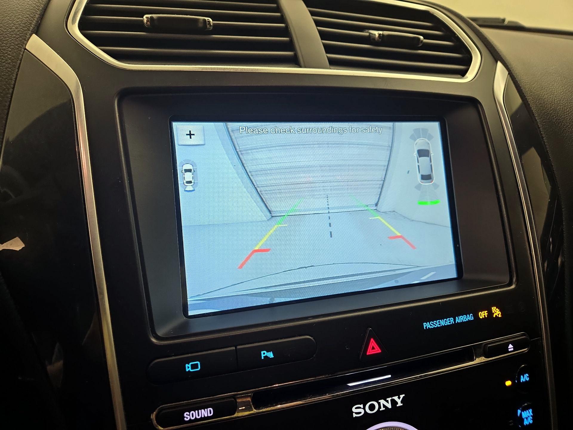 Thumbnail: 2018 Ford Explorer - 15