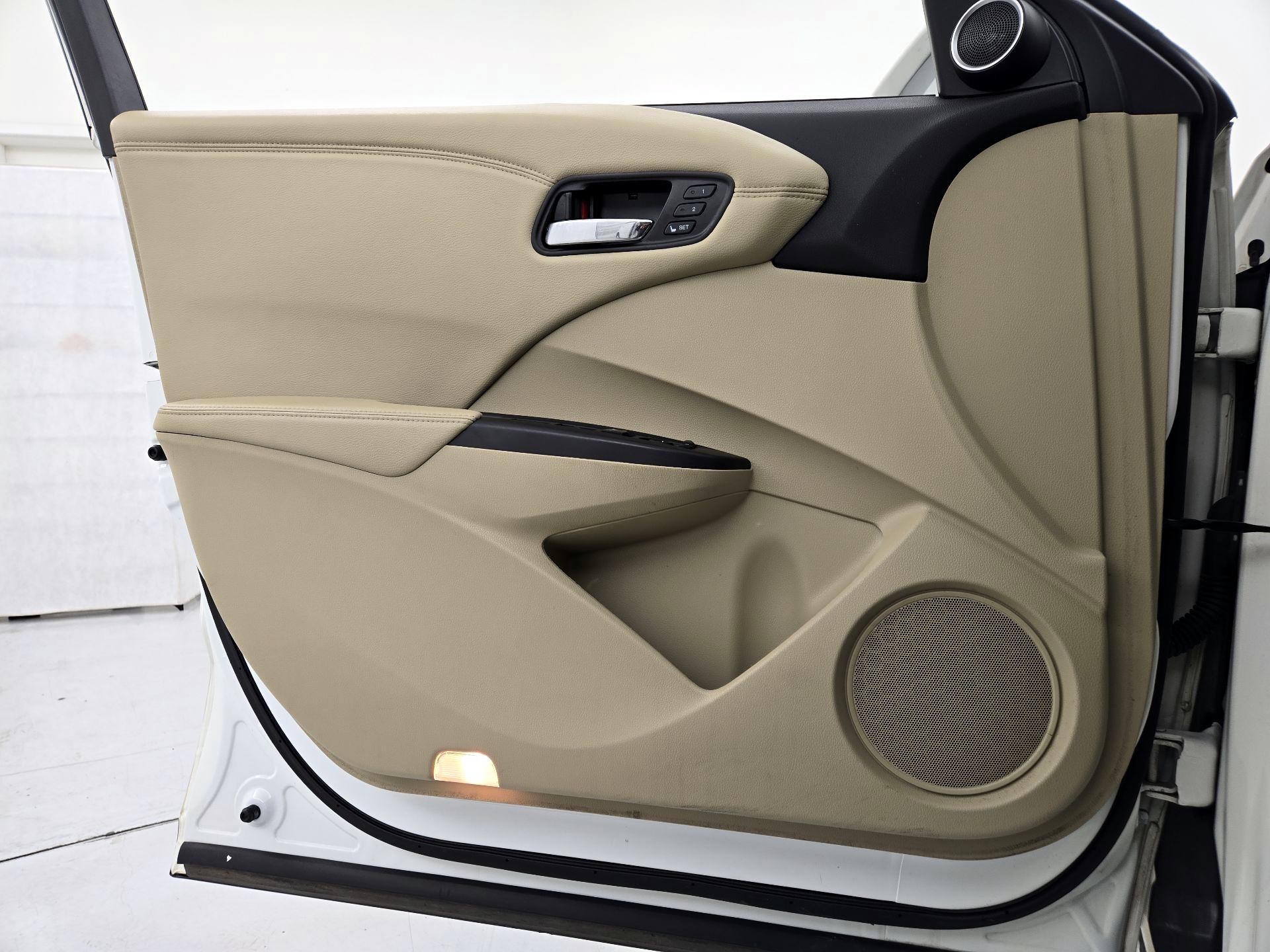 Thumbnail: 2015 Acura RDX - 12