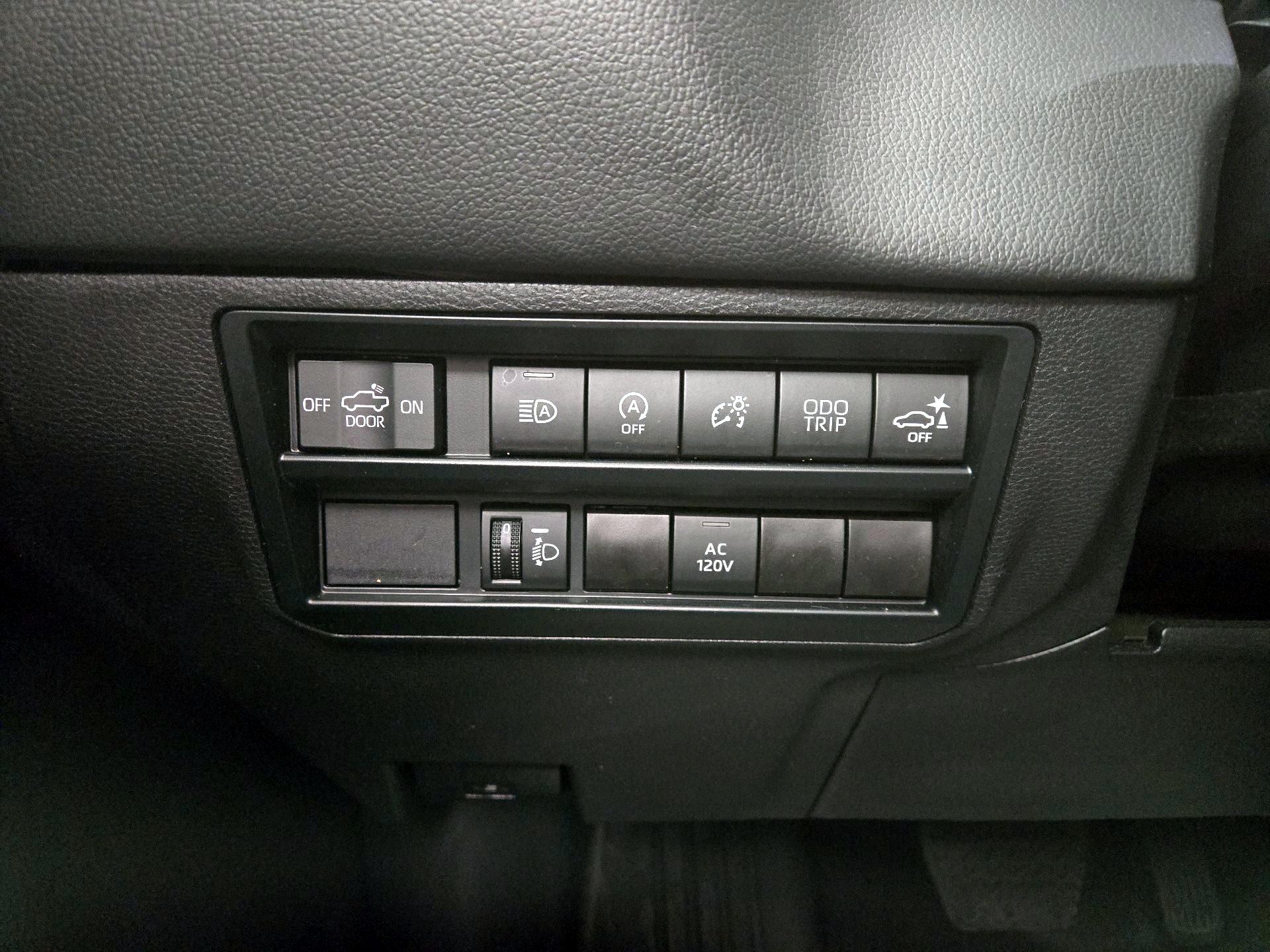 Thumbnail: 2023 Toyota Tundra - 13