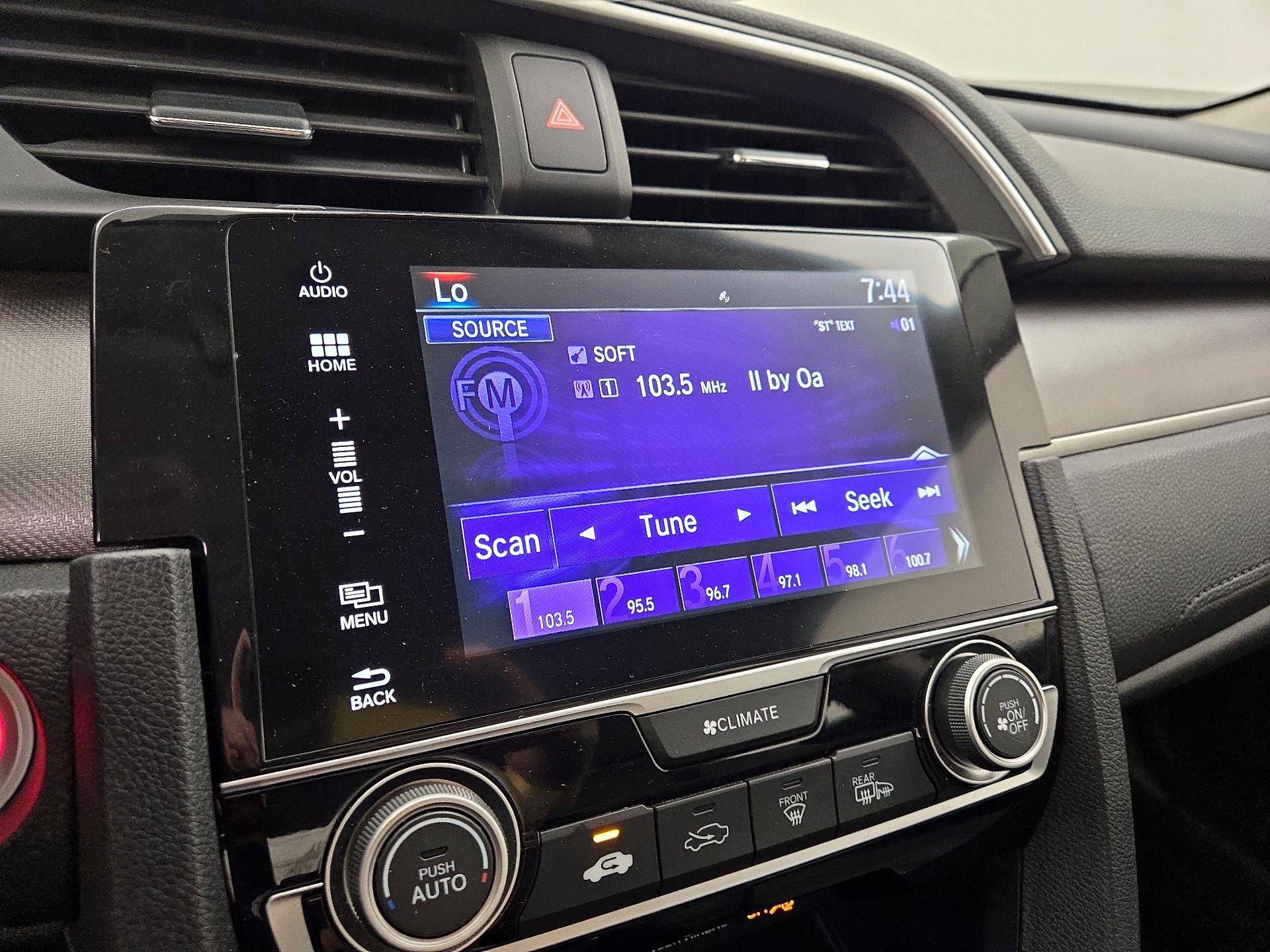 Thumbnail: 2016 Honda Civic - 15