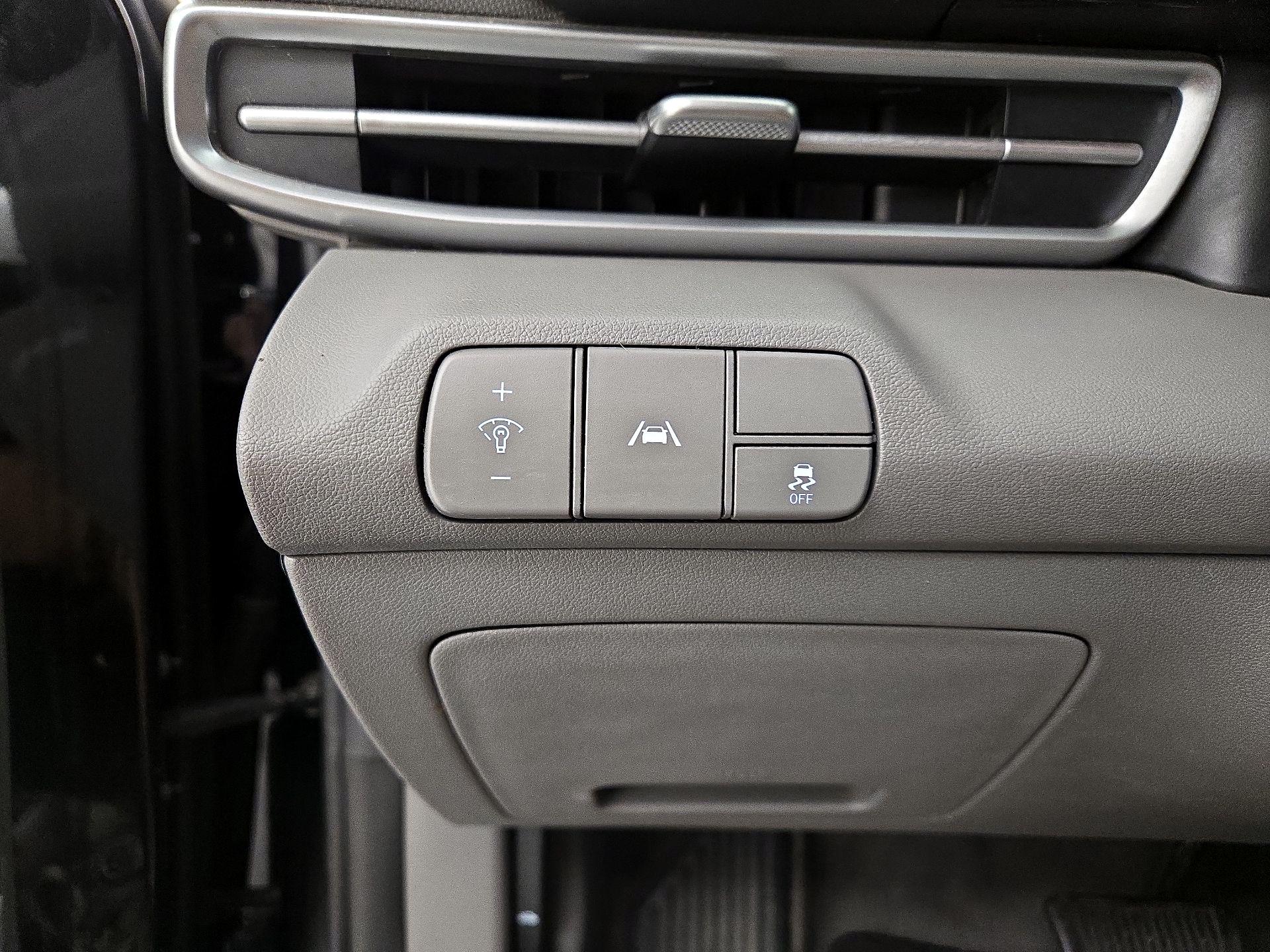 Thumbnail: 2021 Hyundai Elantra - 13