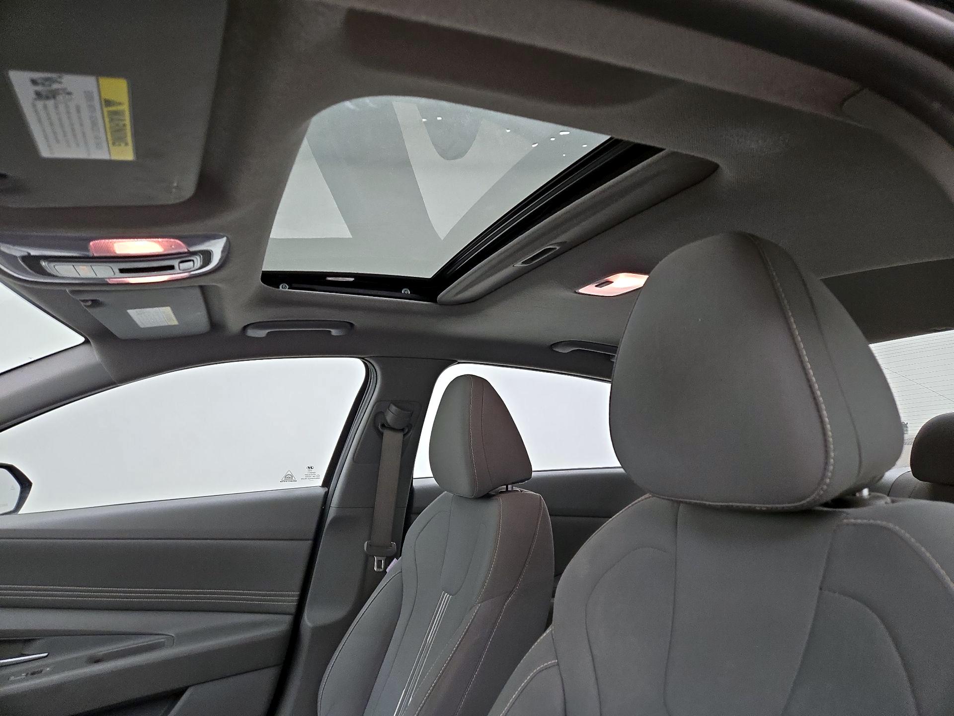 Thumbnail: 2021 Hyundai Elantra - 19