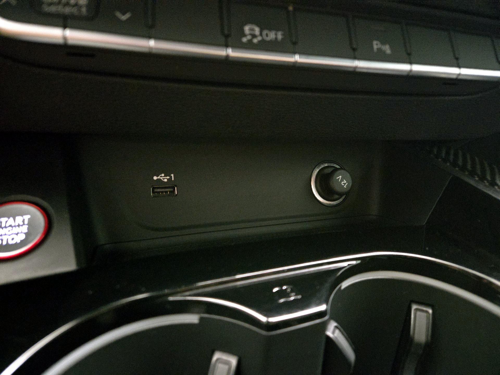 Thumbnail: 2022 Audi RS 5 - 18