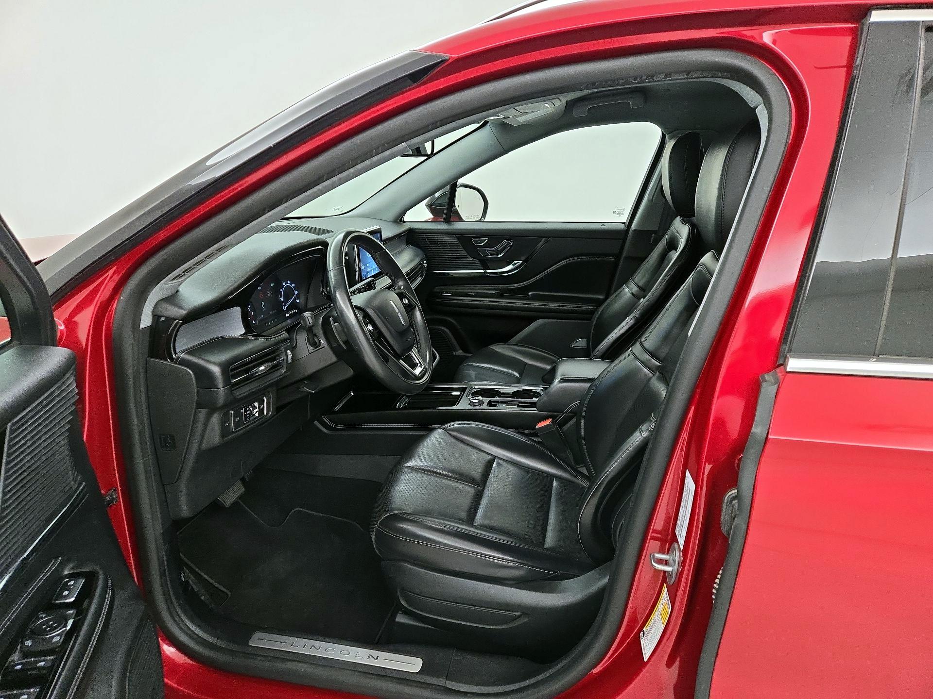 Thumbnail: 2020 Lincoln Corsair - 11