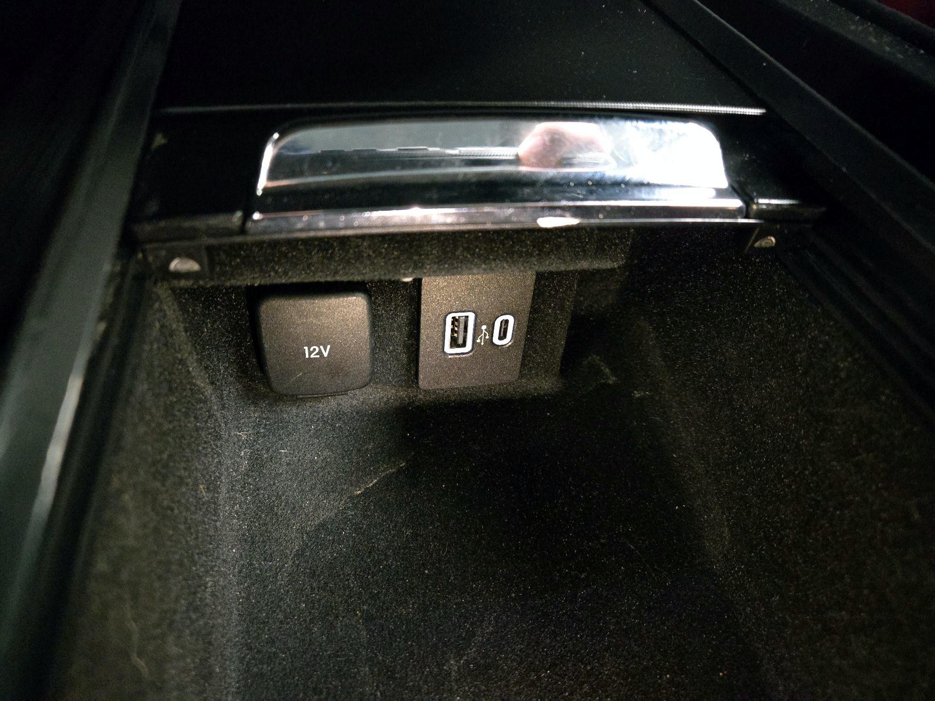 Thumbnail: 2020 Lincoln Corsair - 19