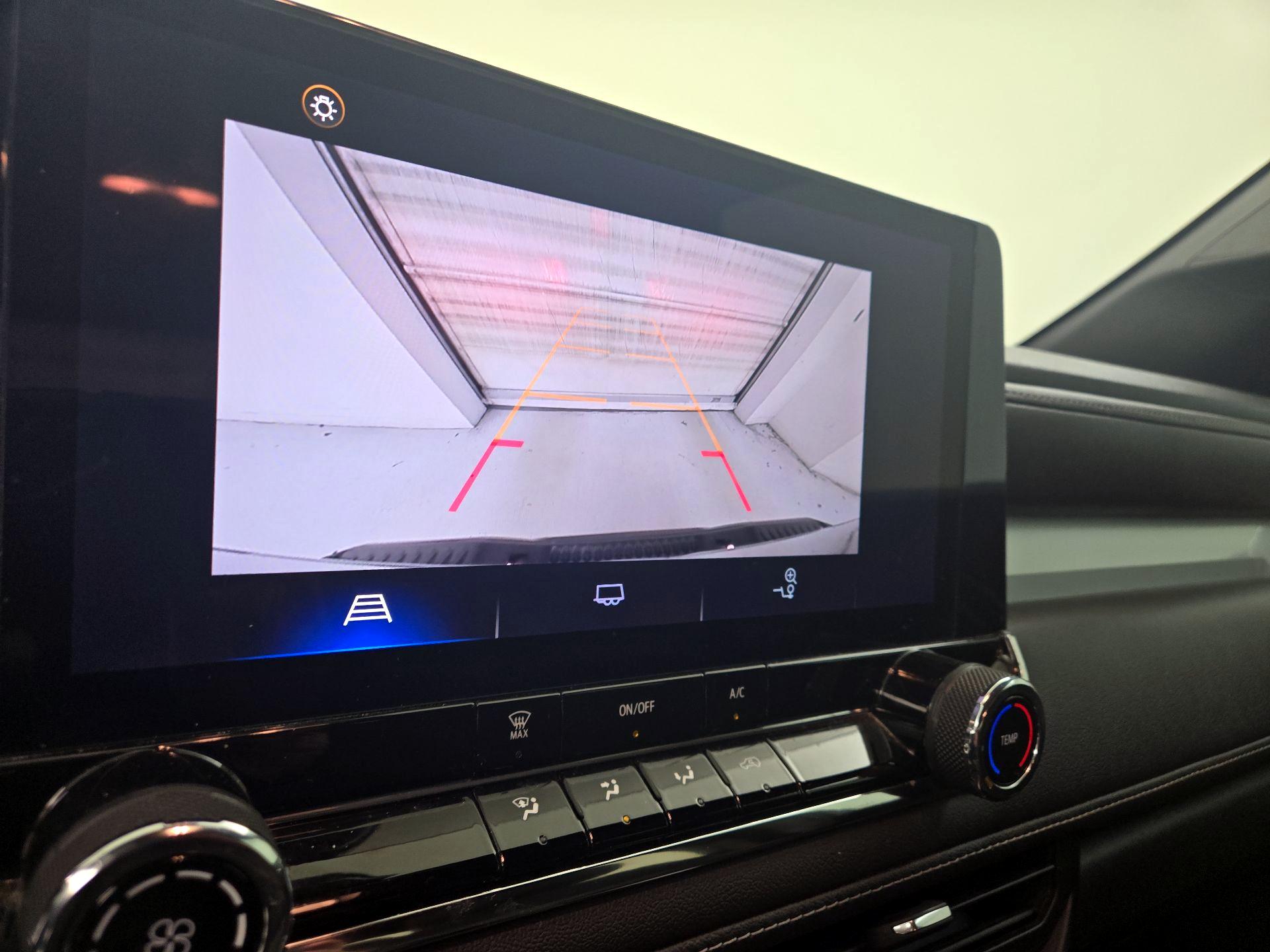 Thumbnail: 2023 Chevrolet Colorado - 14