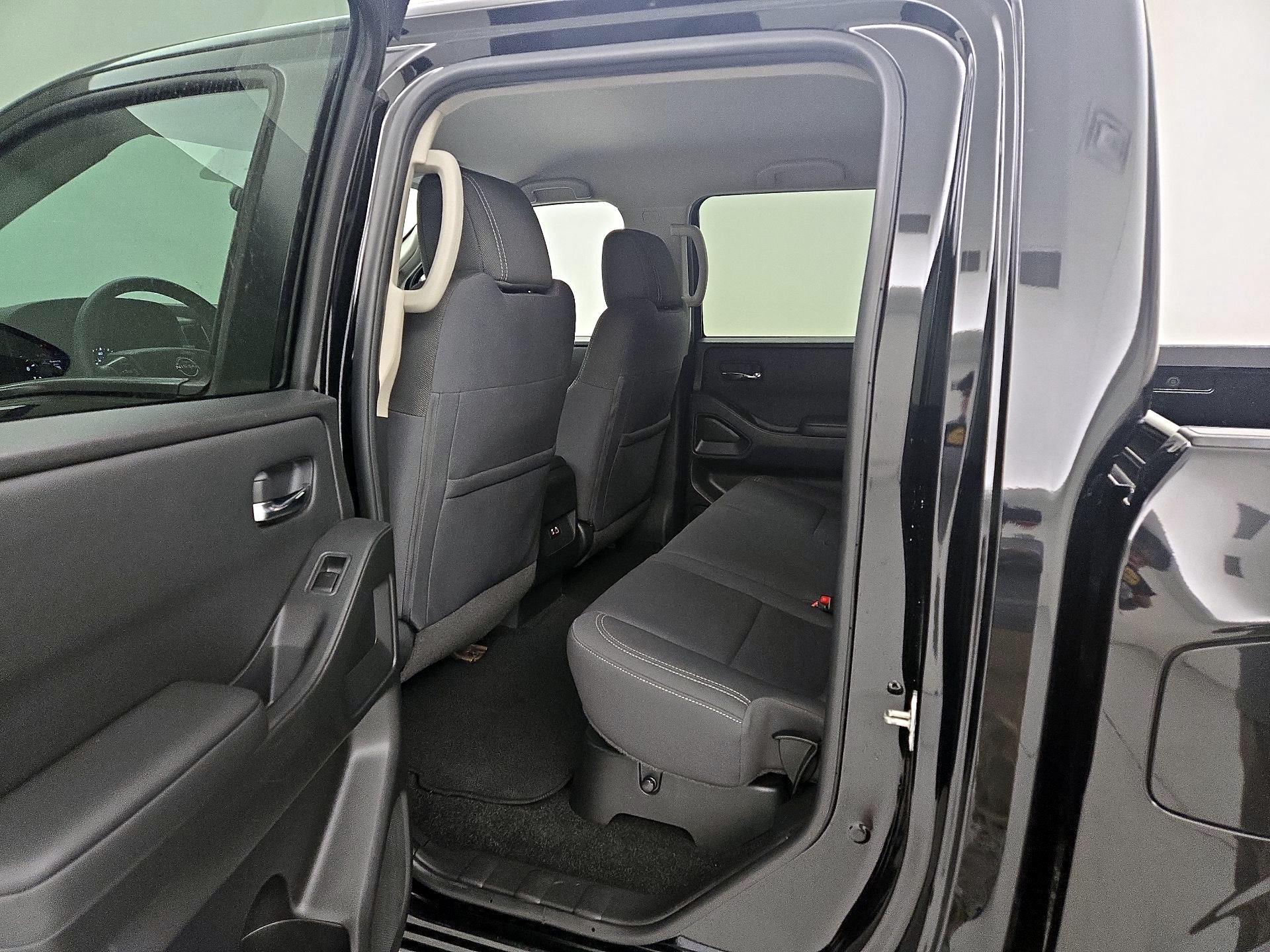 Thumbnail: 2022 Nissan Frontier - 19