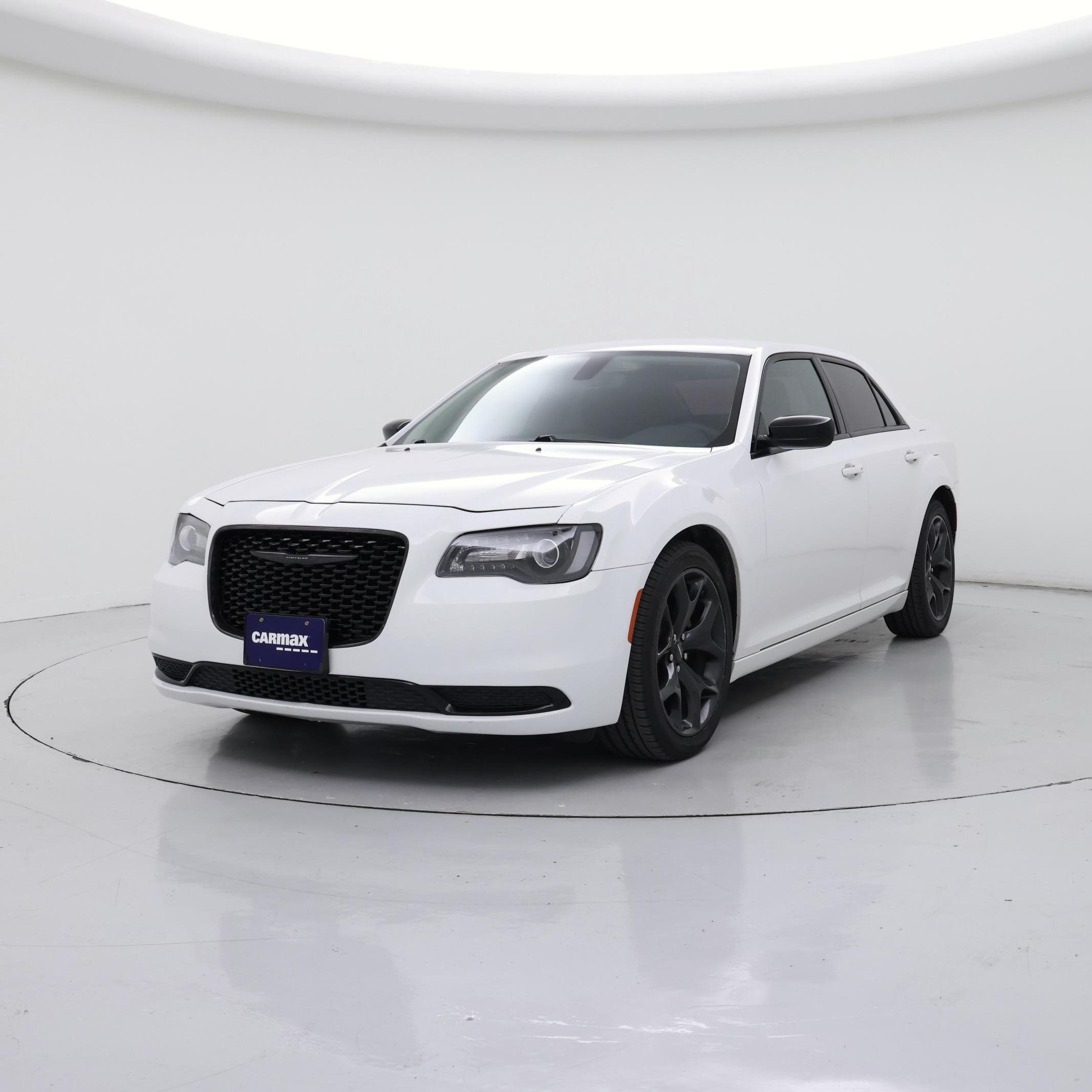 Thumbnail: 2023 Chrysler 300 - 4