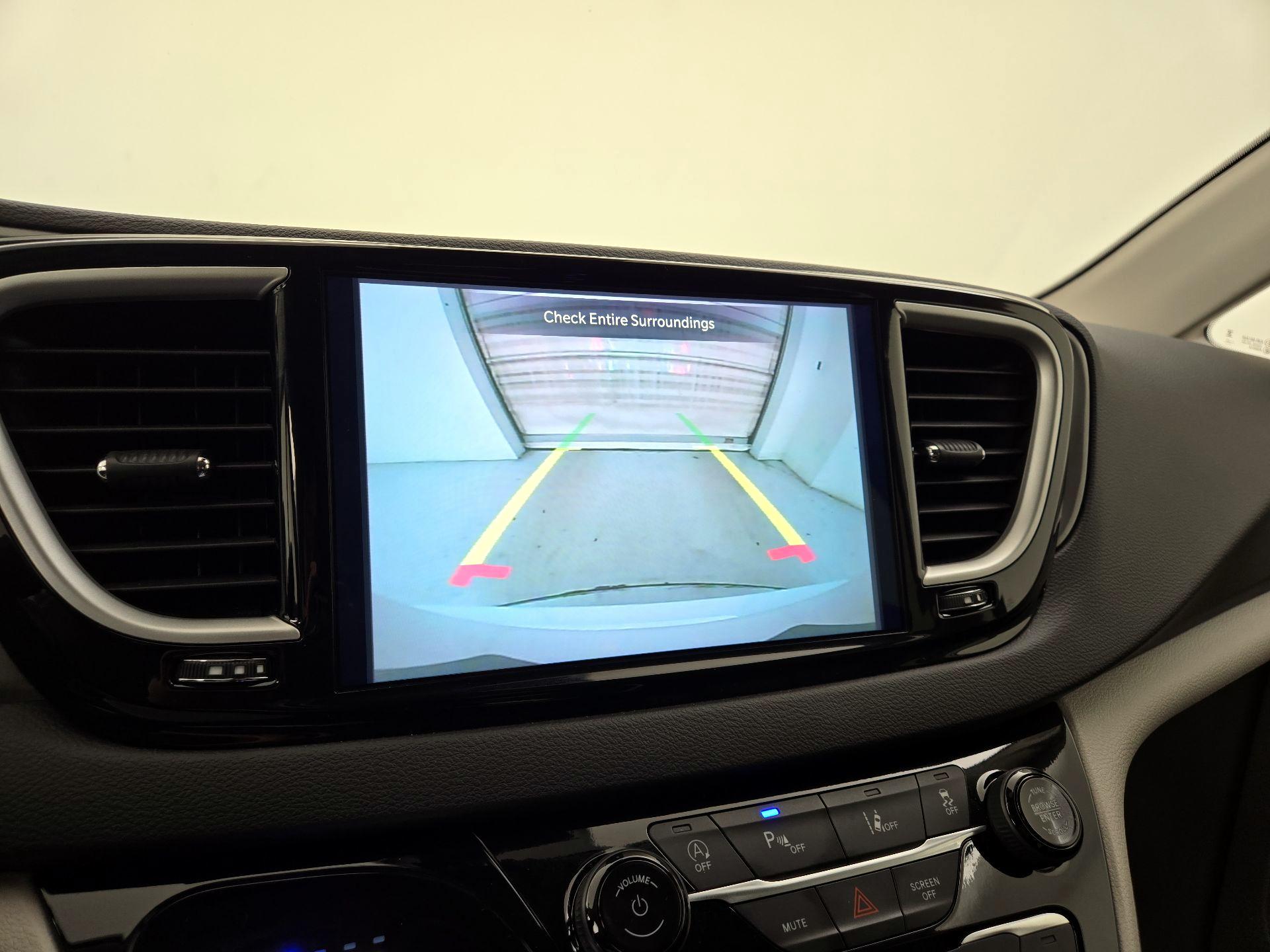 Thumbnail: 2024 Chrysler Pacifica - 14