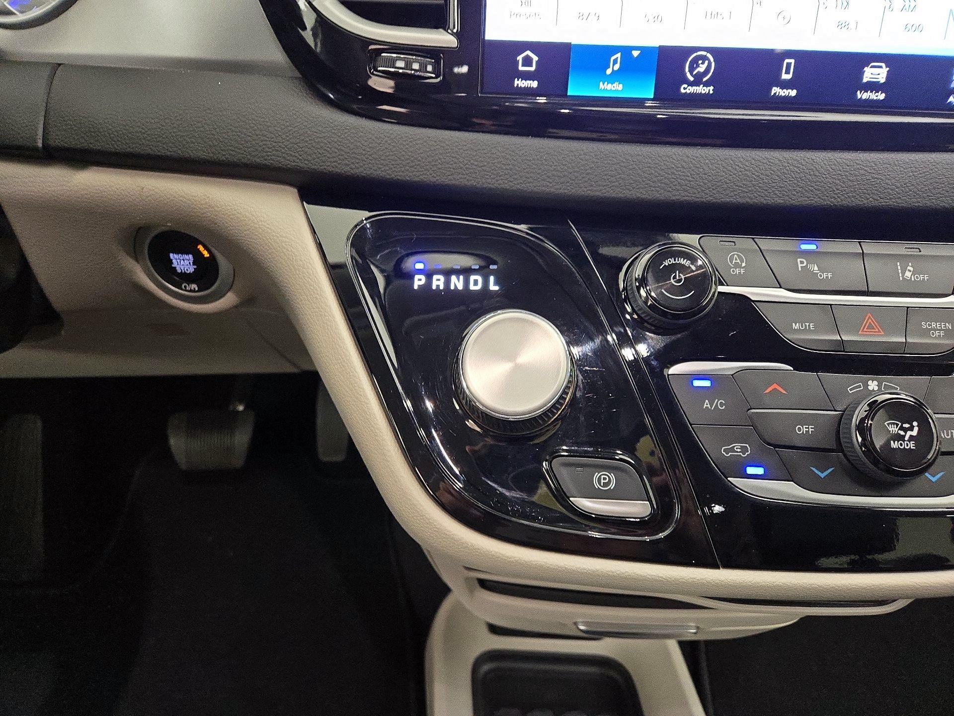 Thumbnail: 2024 Chrysler Pacifica - 17