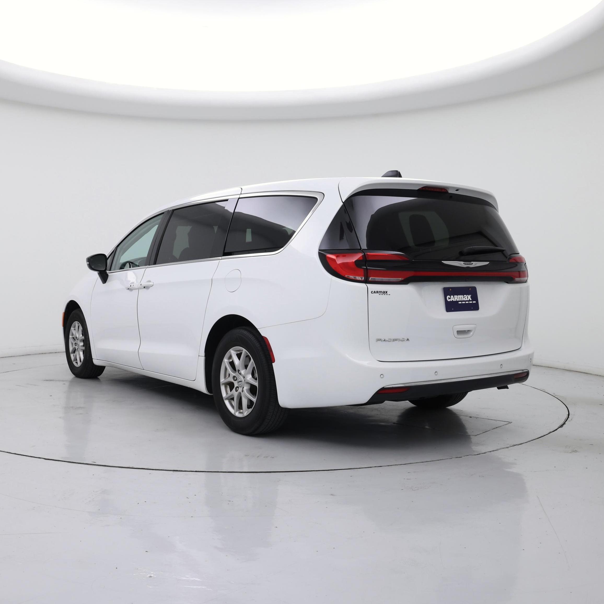 Thumbnail: 2024 Chrysler Pacifica - 2