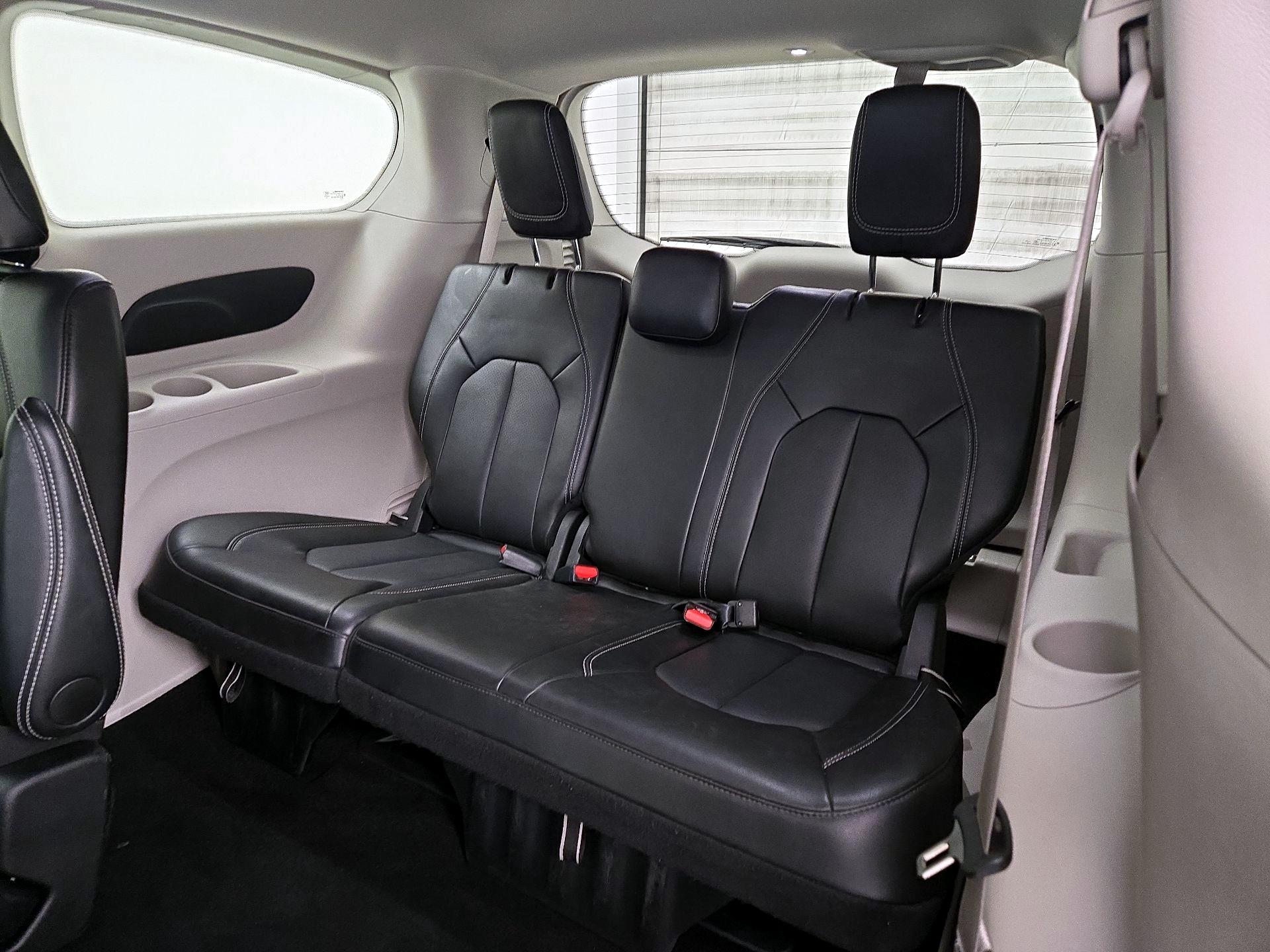 Thumbnail: 2024 Chrysler Pacifica - 20