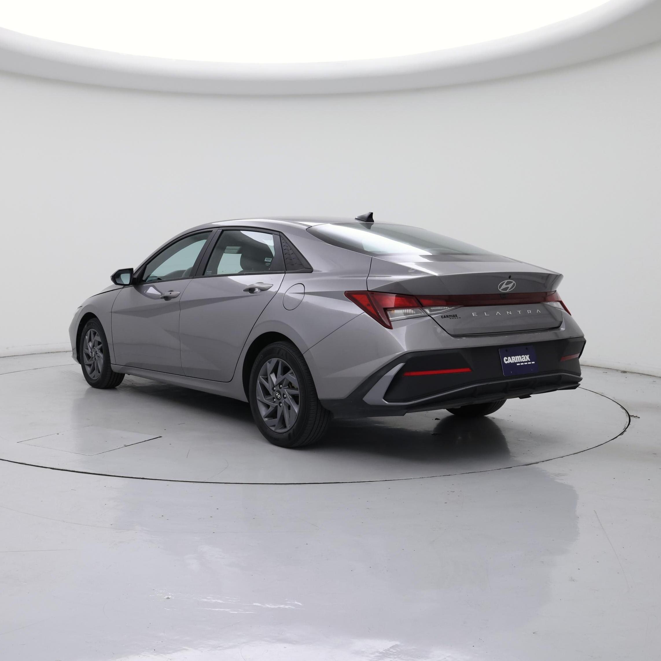 Thumbnail: 2024 Hyundai Elantra - 2