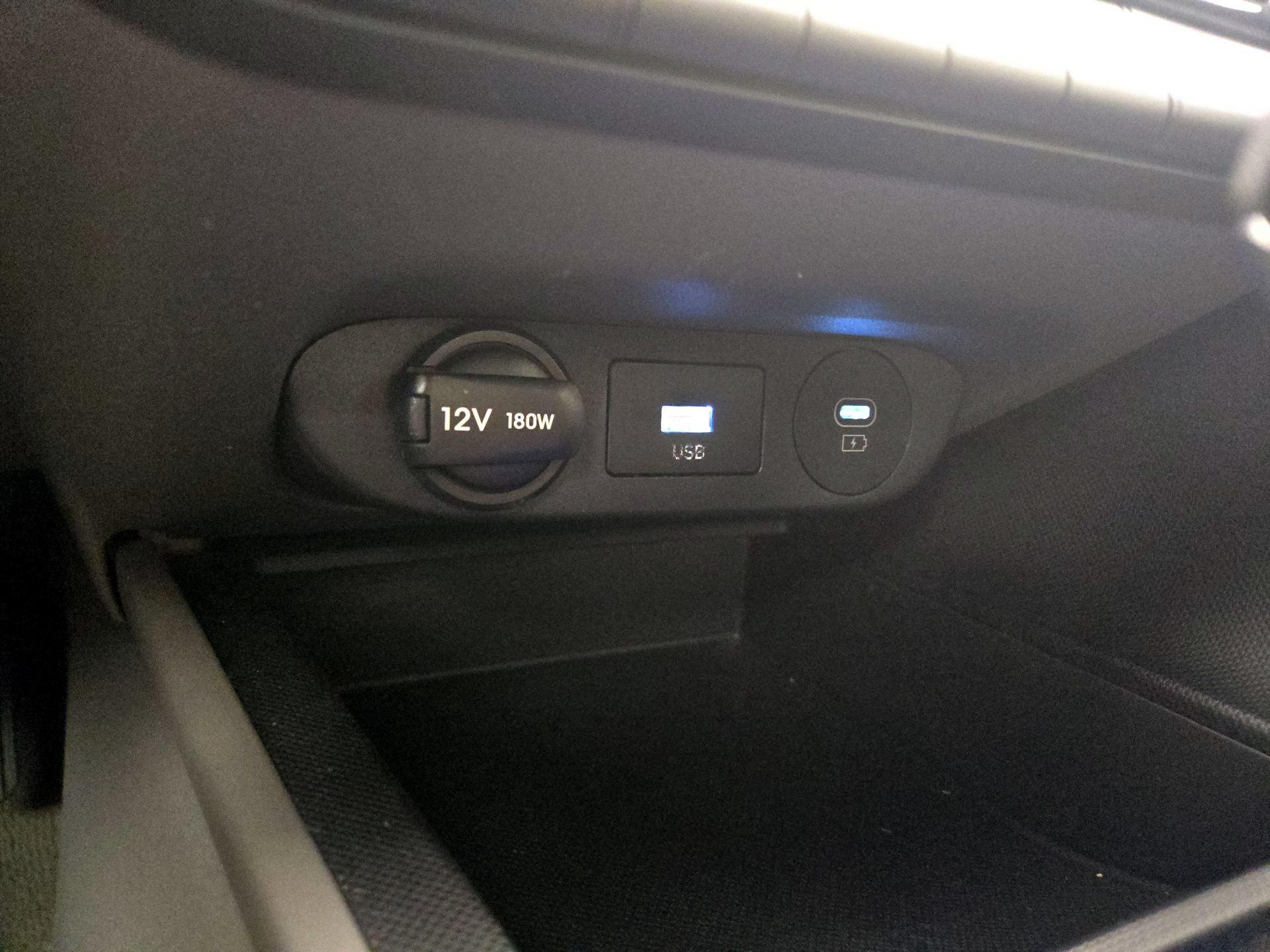 Thumbnail: 2024 Hyundai Elantra - 19