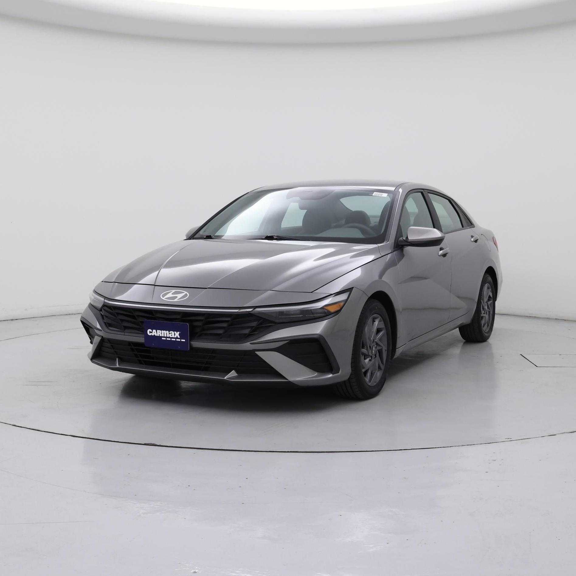 Thumbnail: 2024 Hyundai Elantra - 4