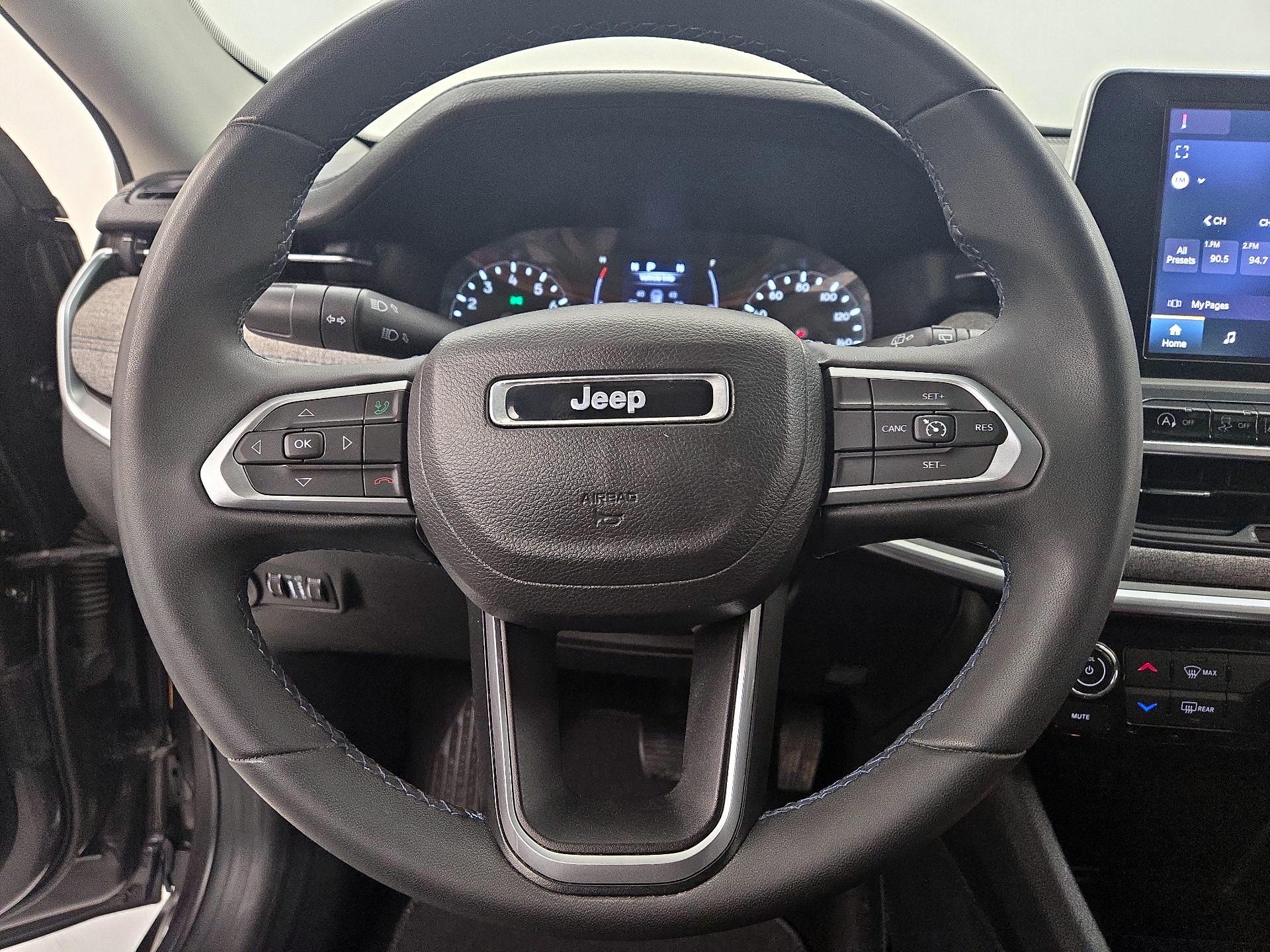 Thumbnail: 2022 Jeep Compass - 10