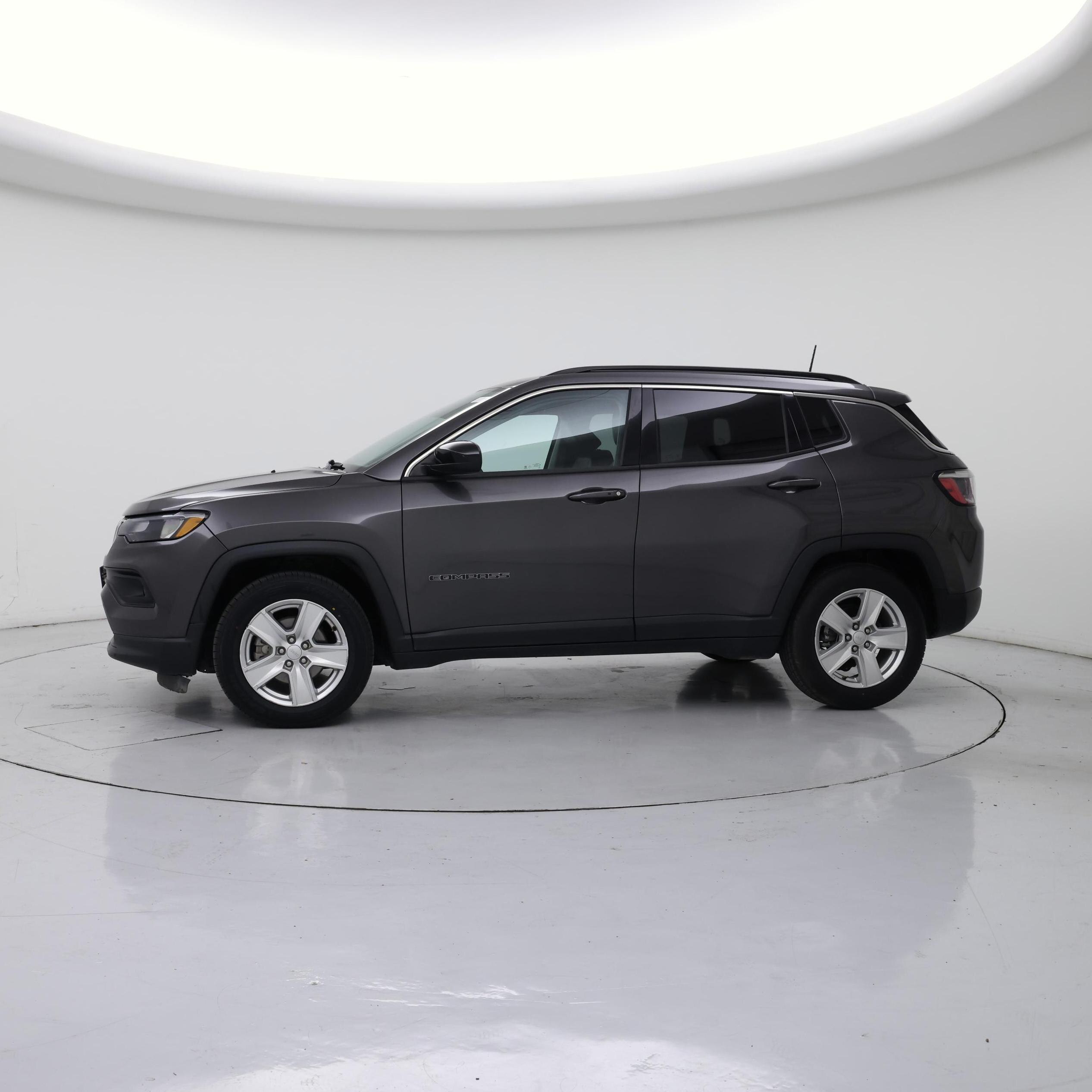 Thumbnail: 2022 Jeep Compass - 3