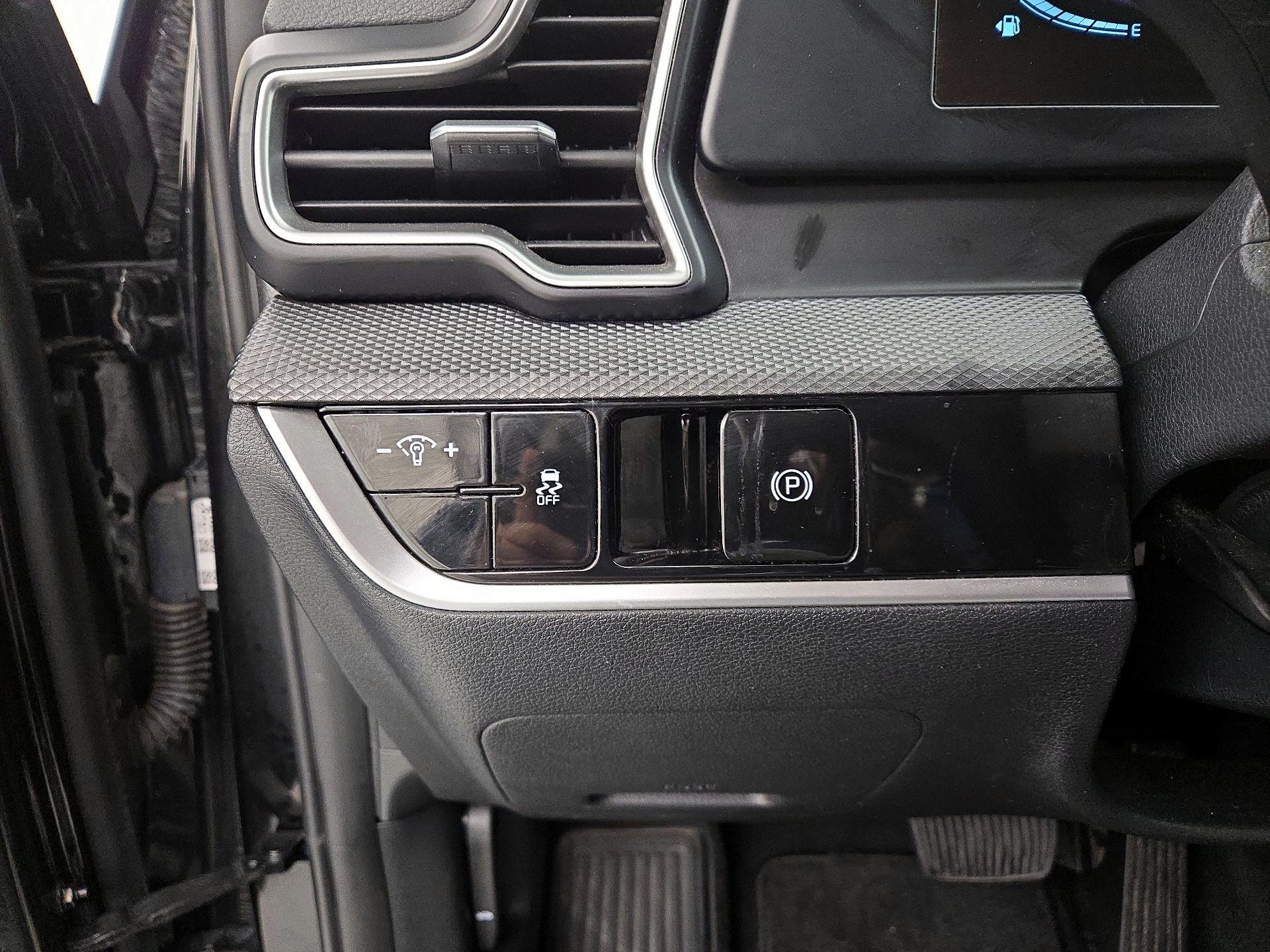 Thumbnail: 2024 Kia Sportage - 13