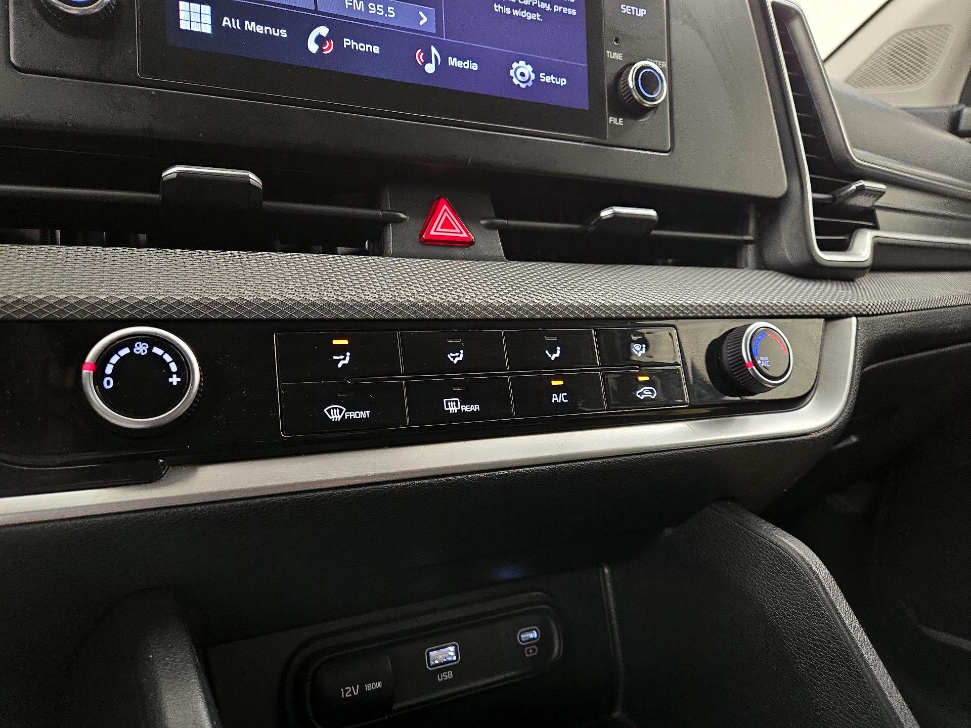 Thumbnail: 2024 Kia Sportage - 16