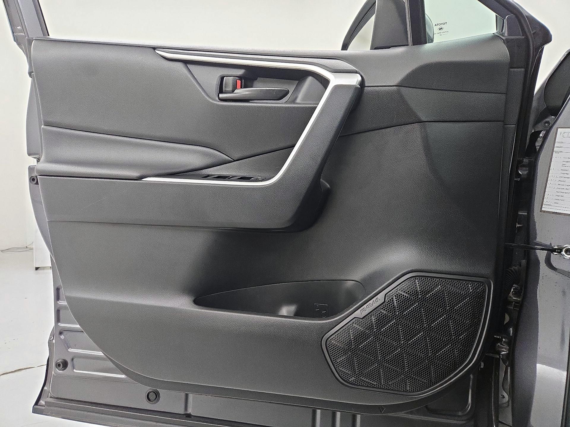 Thumbnail: 2024 Toyota RAV4 - 12