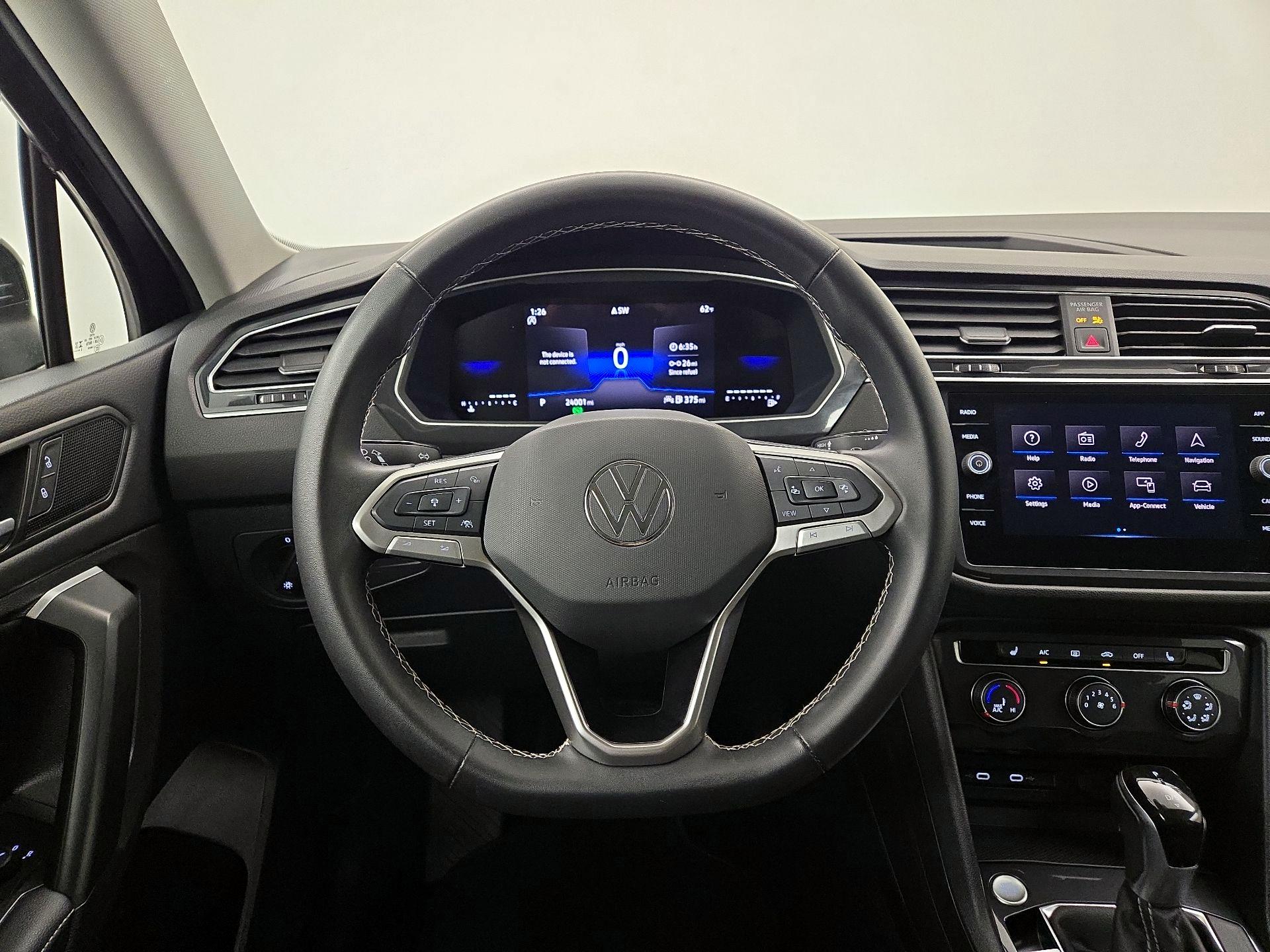 Thumbnail: 2024 Volkswagen Tiguan - 10