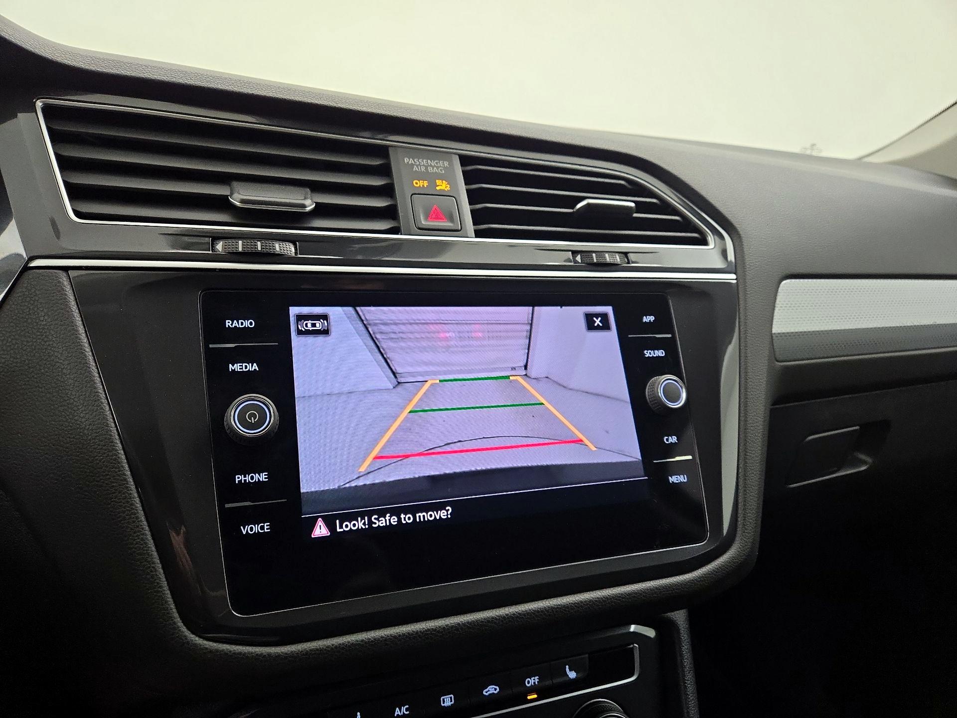 Thumbnail: 2024 Volkswagen Tiguan - 14