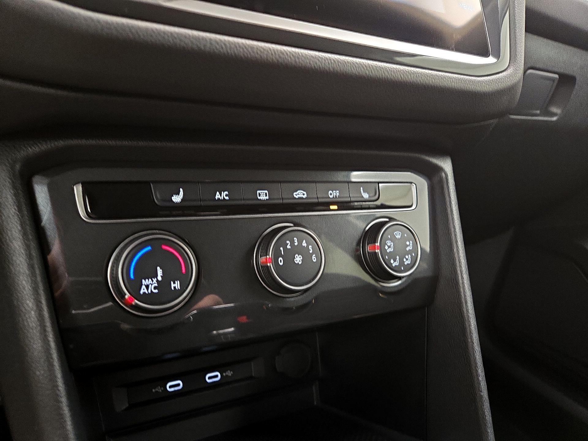 Thumbnail: 2024 Volkswagen Tiguan - 16