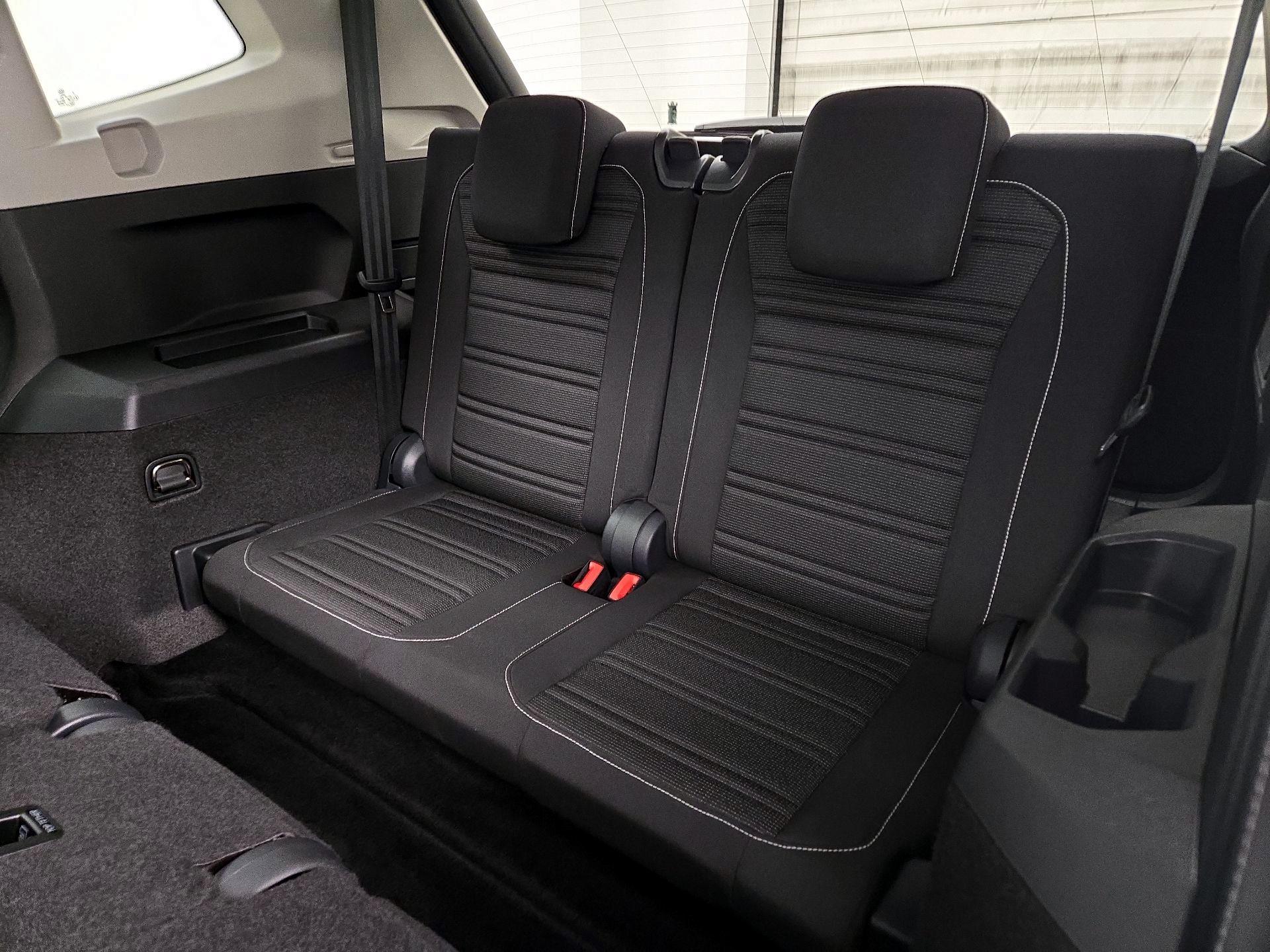 Thumbnail: 2024 Volkswagen Tiguan - 20