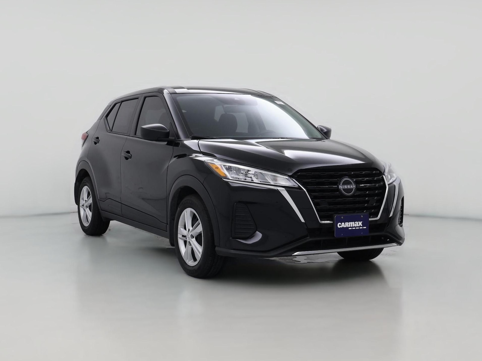 2025 Nissan KICKS PLAY Base