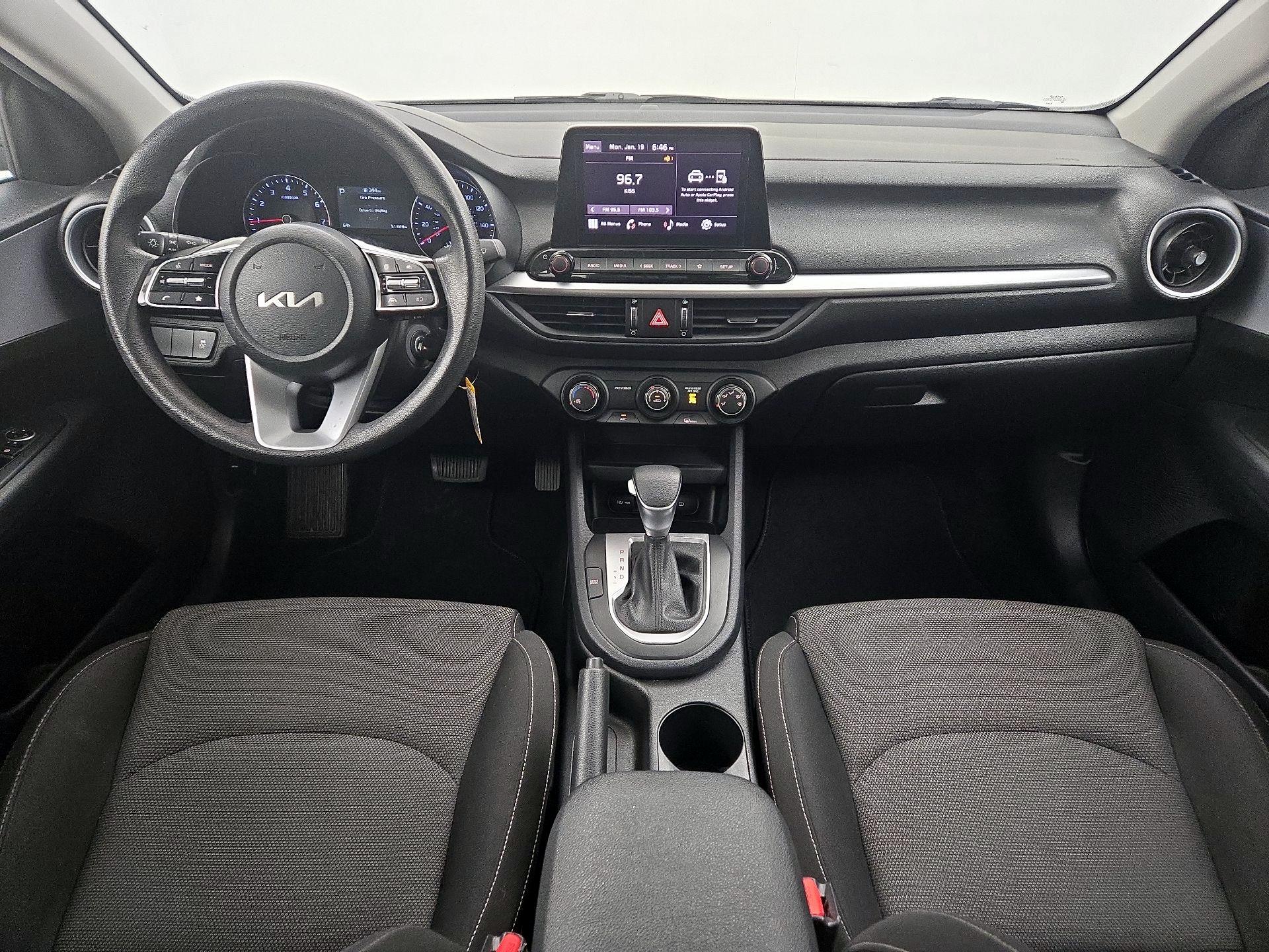 Thumbnail: 2024 Kia Forte - 9