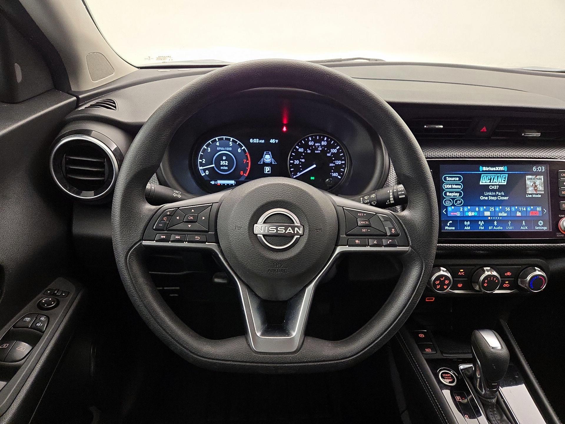 Thumbnail: 2023 Nissan Kicks - 10