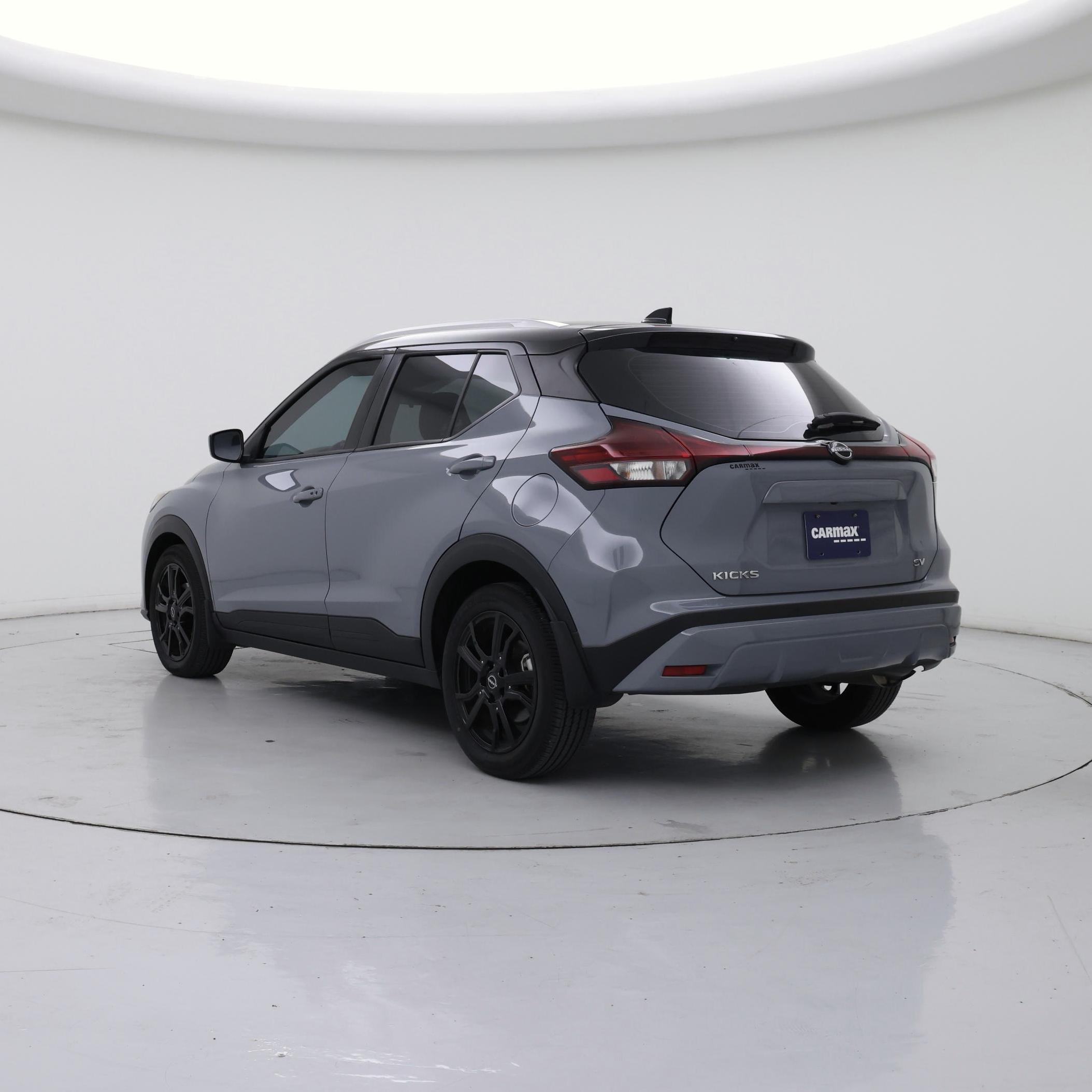 Thumbnail: 2023 Nissan Kicks - 2