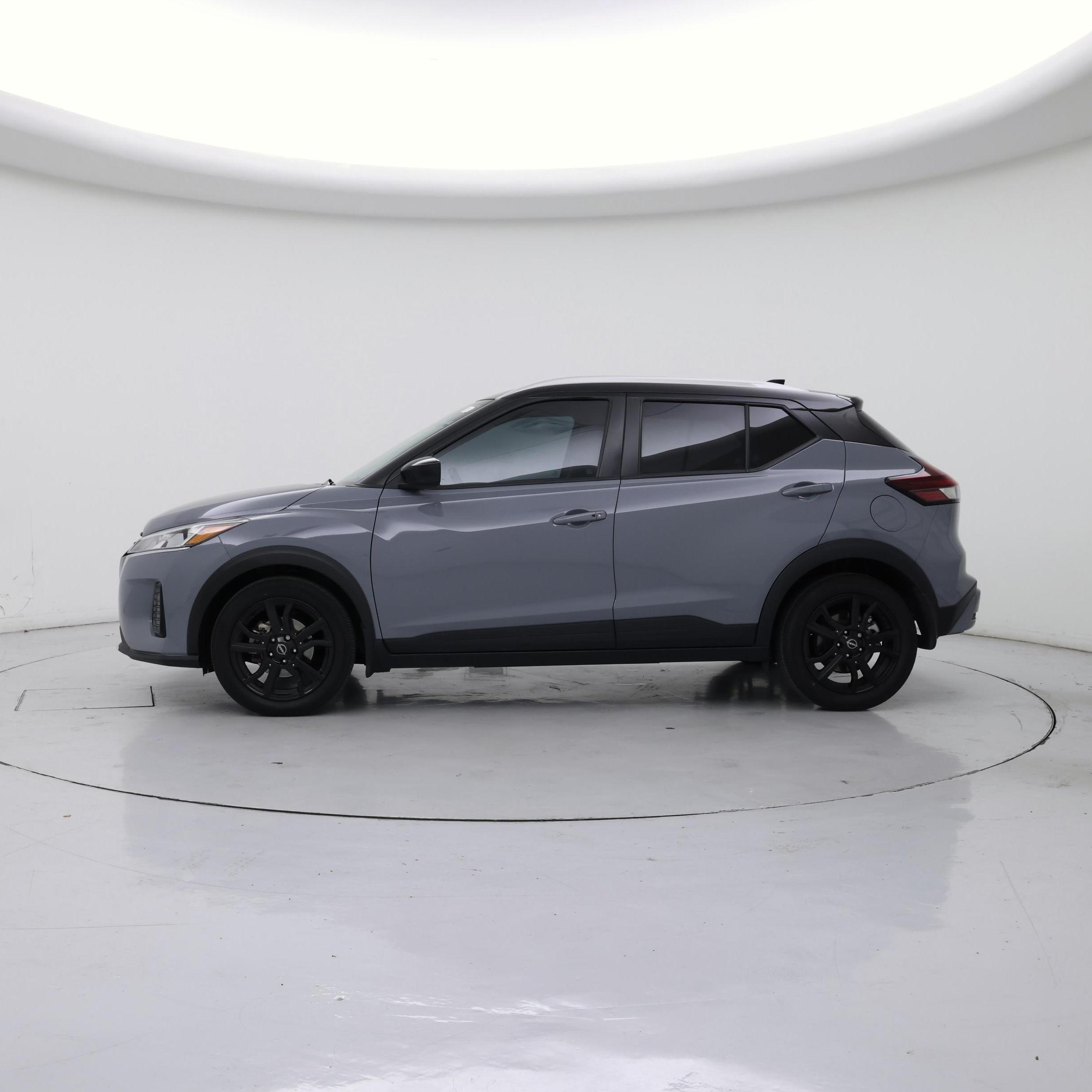 Thumbnail: 2023 Nissan Kicks - 3