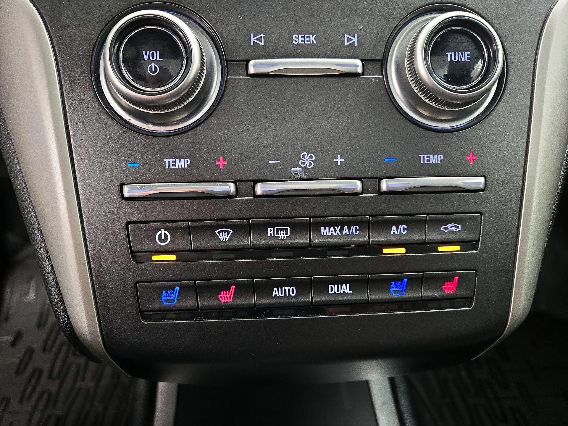 Thumbnail: 2019 Lincoln MKC - 17