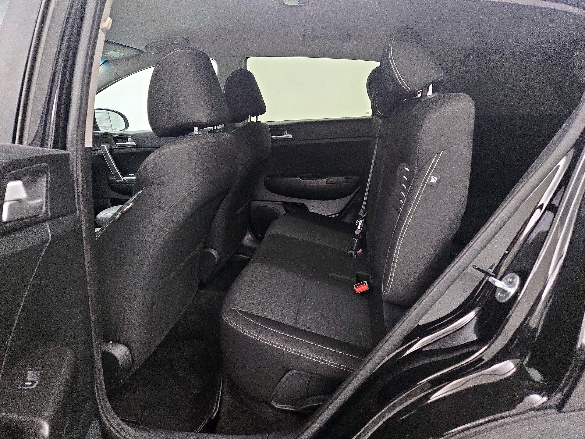 Thumbnail: 2018 Kia Sportage - 19