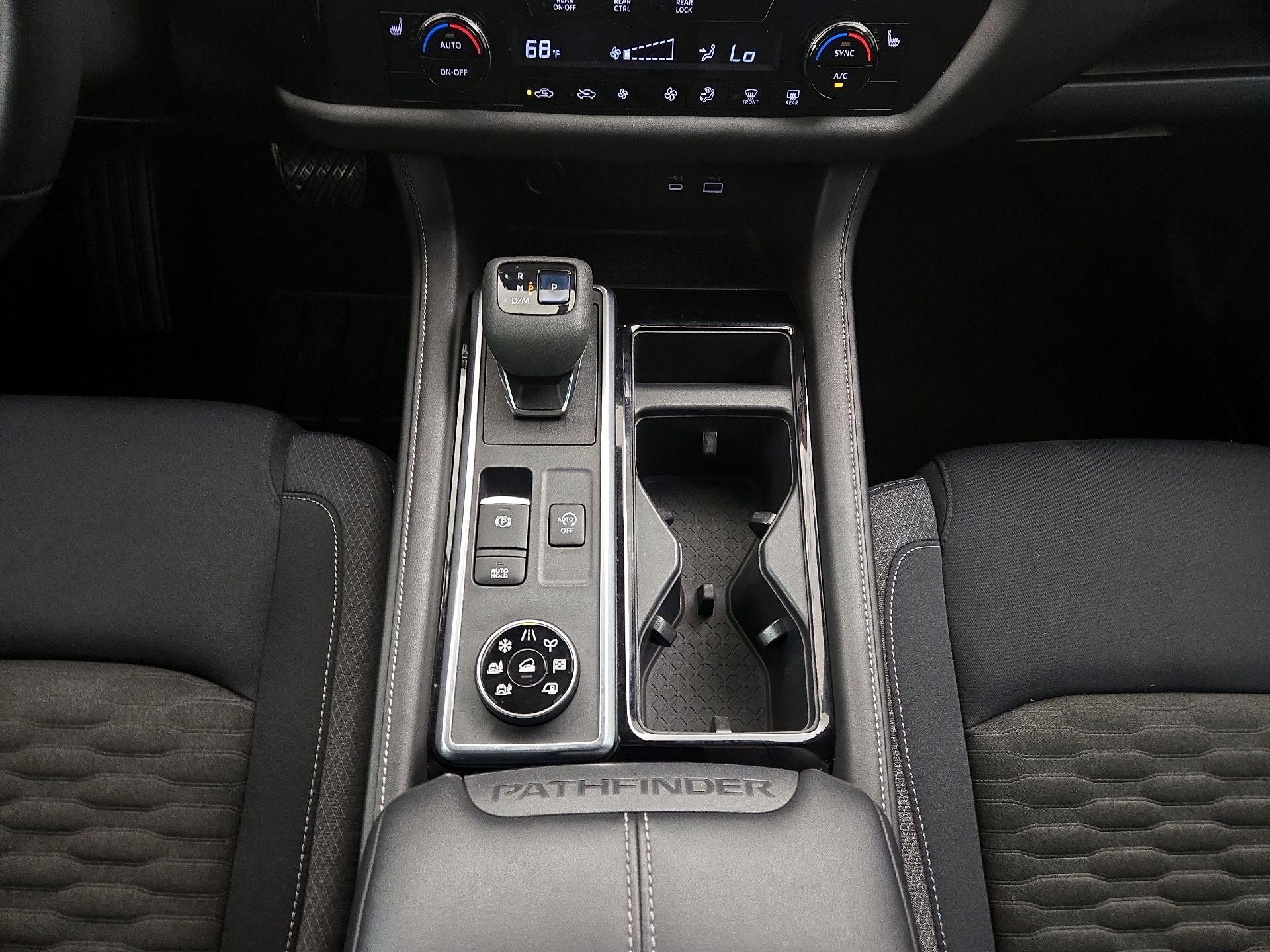 Thumbnail: 2022 Nissan Pathfinder - 17