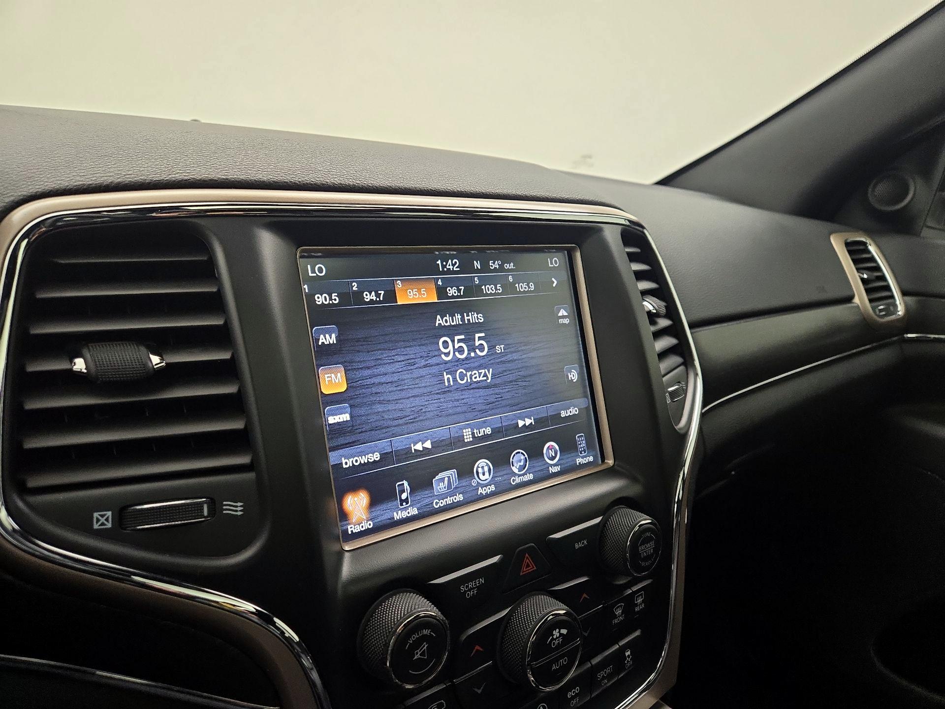 Thumbnail: 2017 Jeep Grand Cherokee - 16