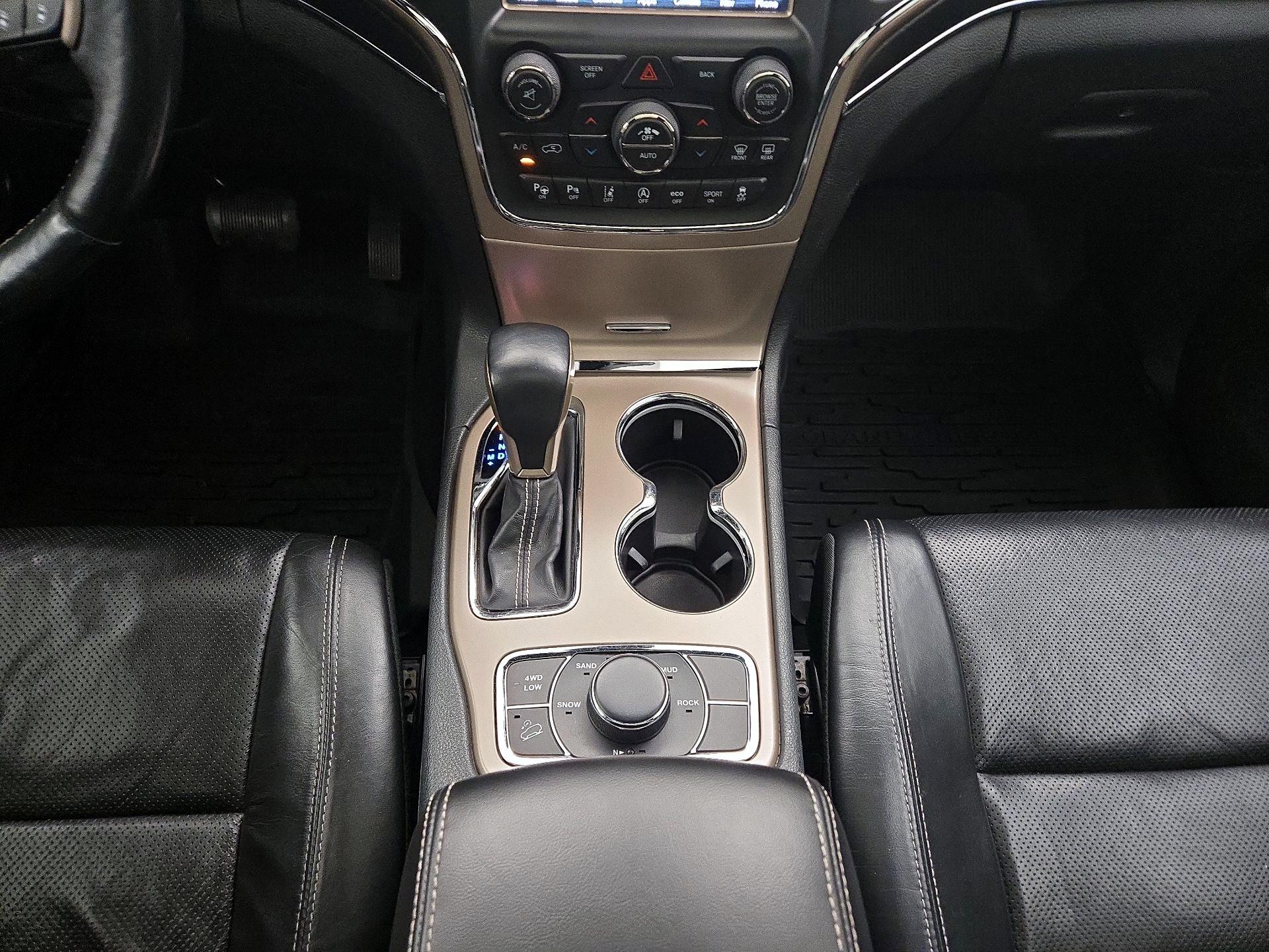 Thumbnail: 2017 Jeep Grand Cherokee - 18