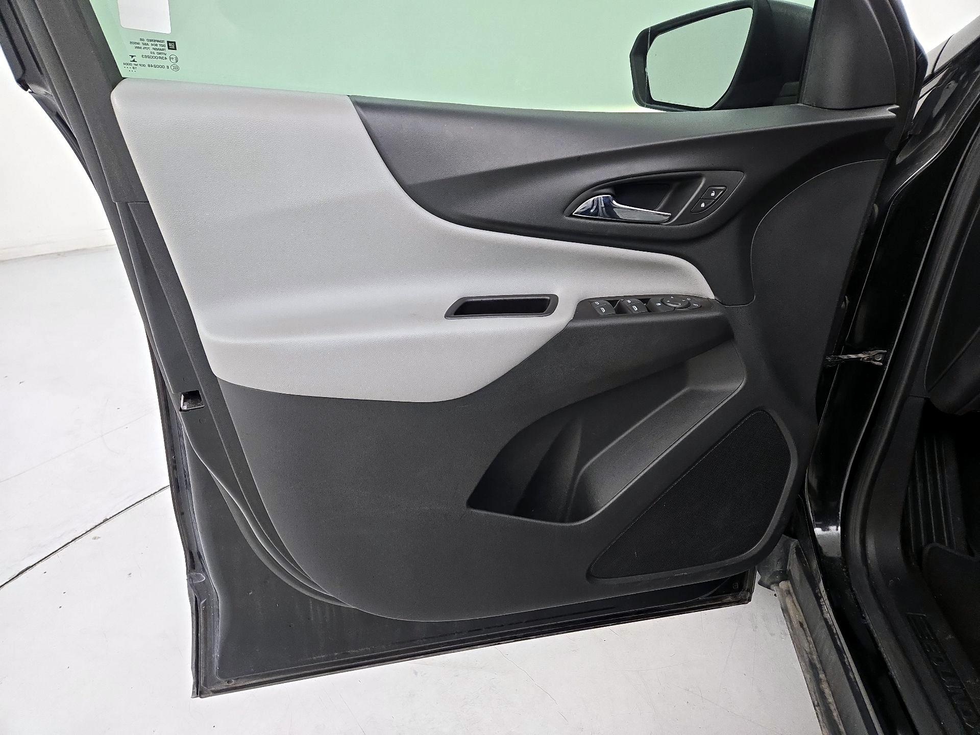 Thumbnail: 2020 Chevrolet Equinox - 12