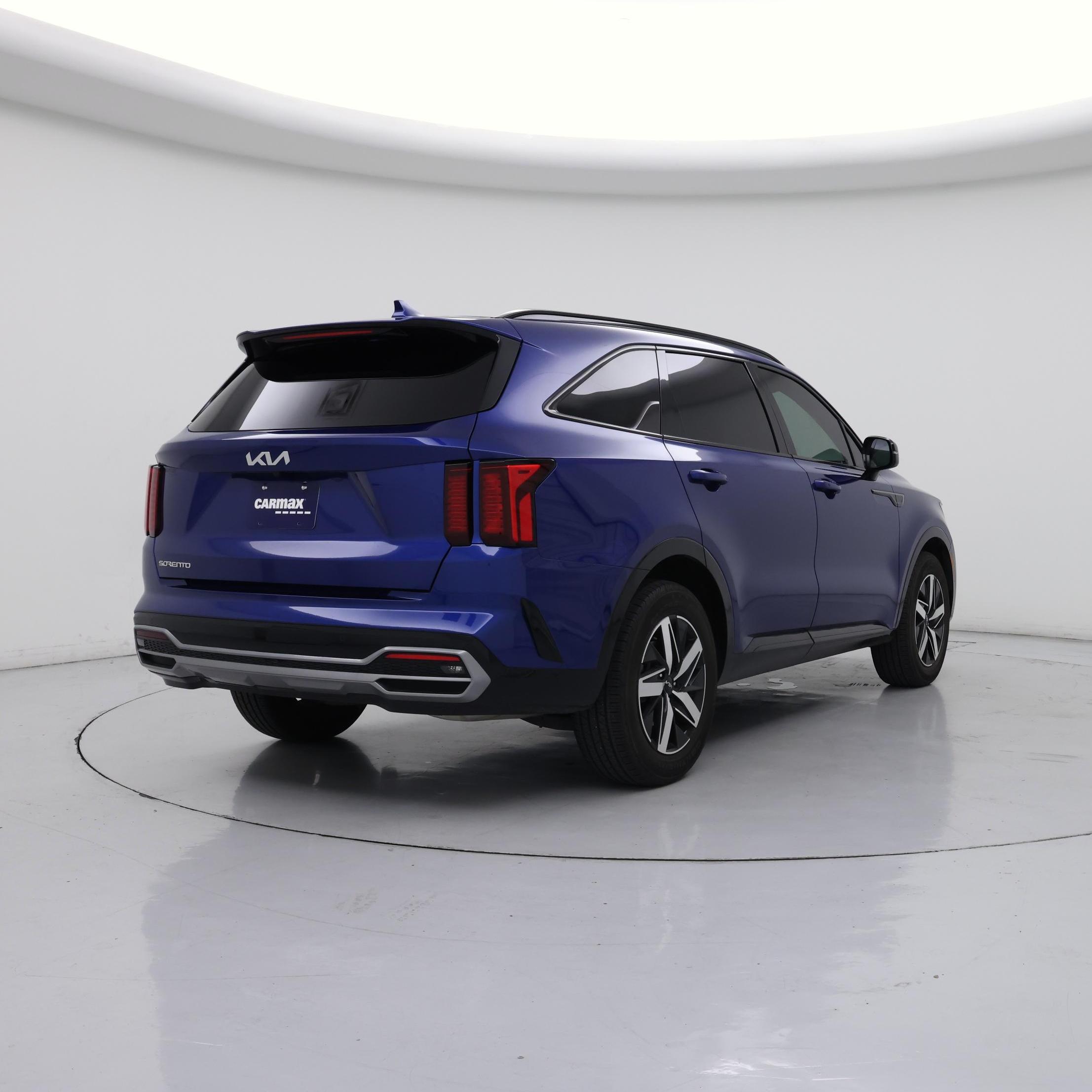 Thumbnail: 2023 Kia Sorento - 8