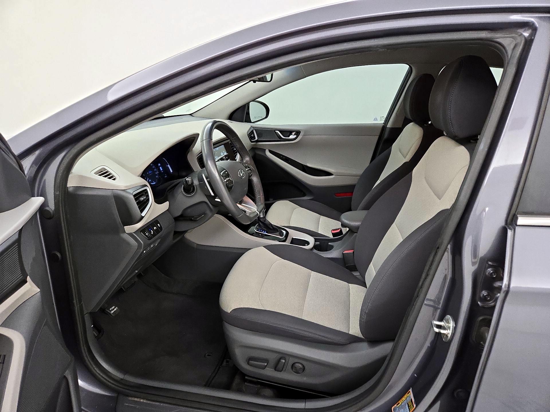 Thumbnail: 2019 Hyundai Ioniq - 11