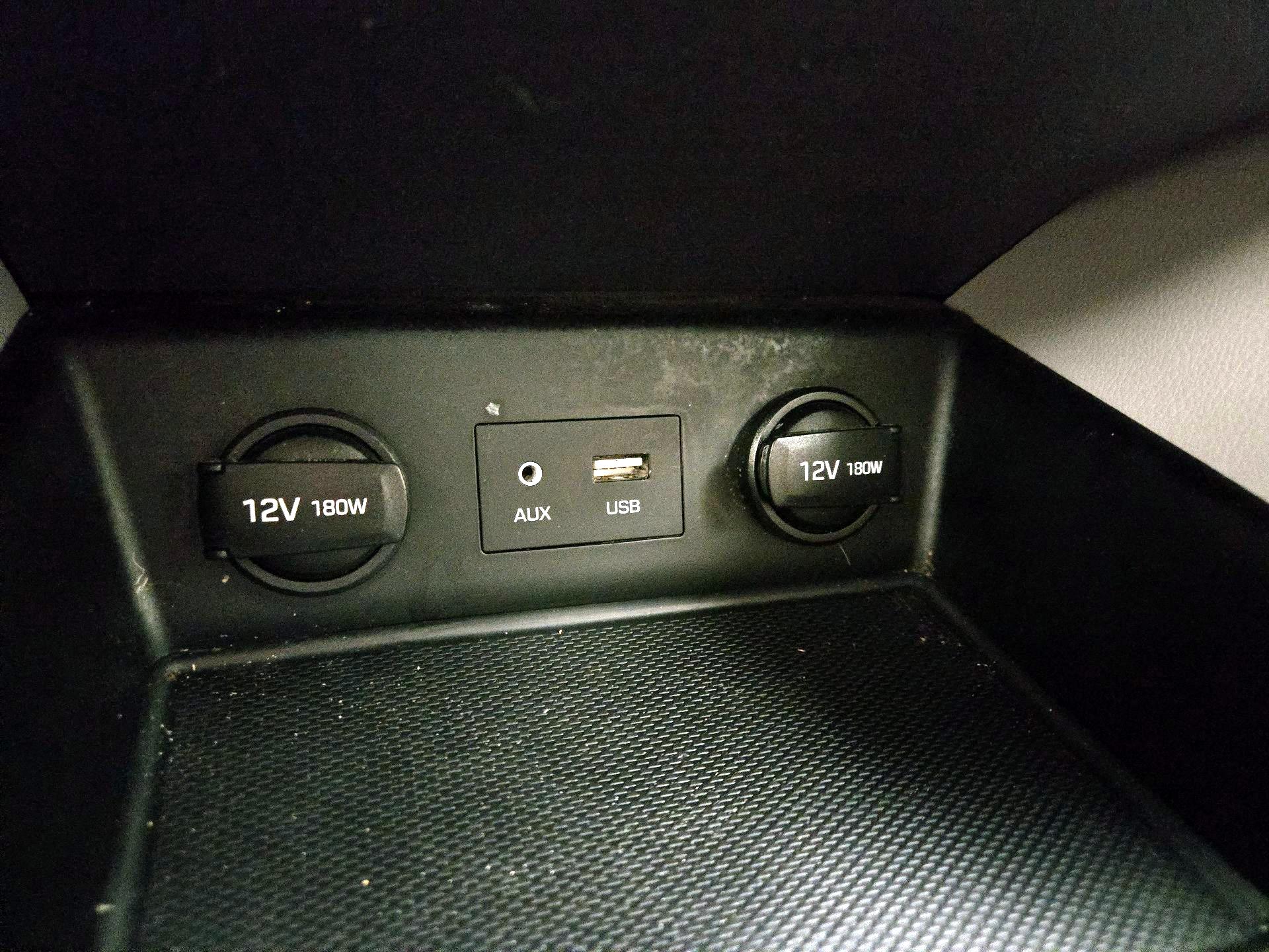 Thumbnail: 2019 Hyundai Ioniq - 18