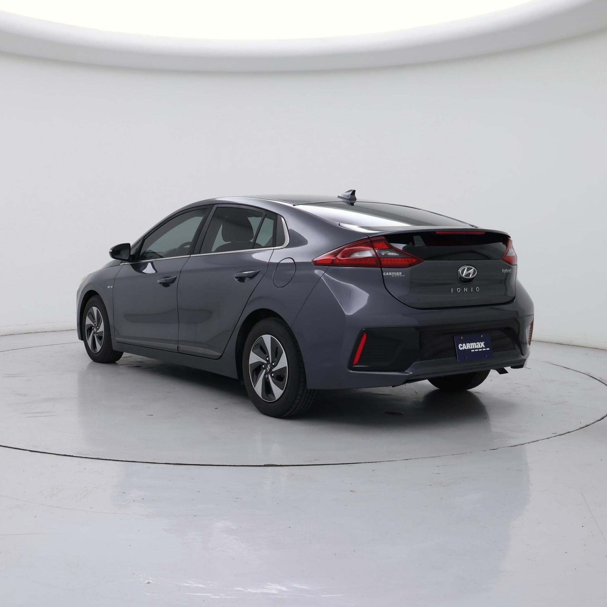 Thumbnail: 2019 Hyundai Ioniq - 2