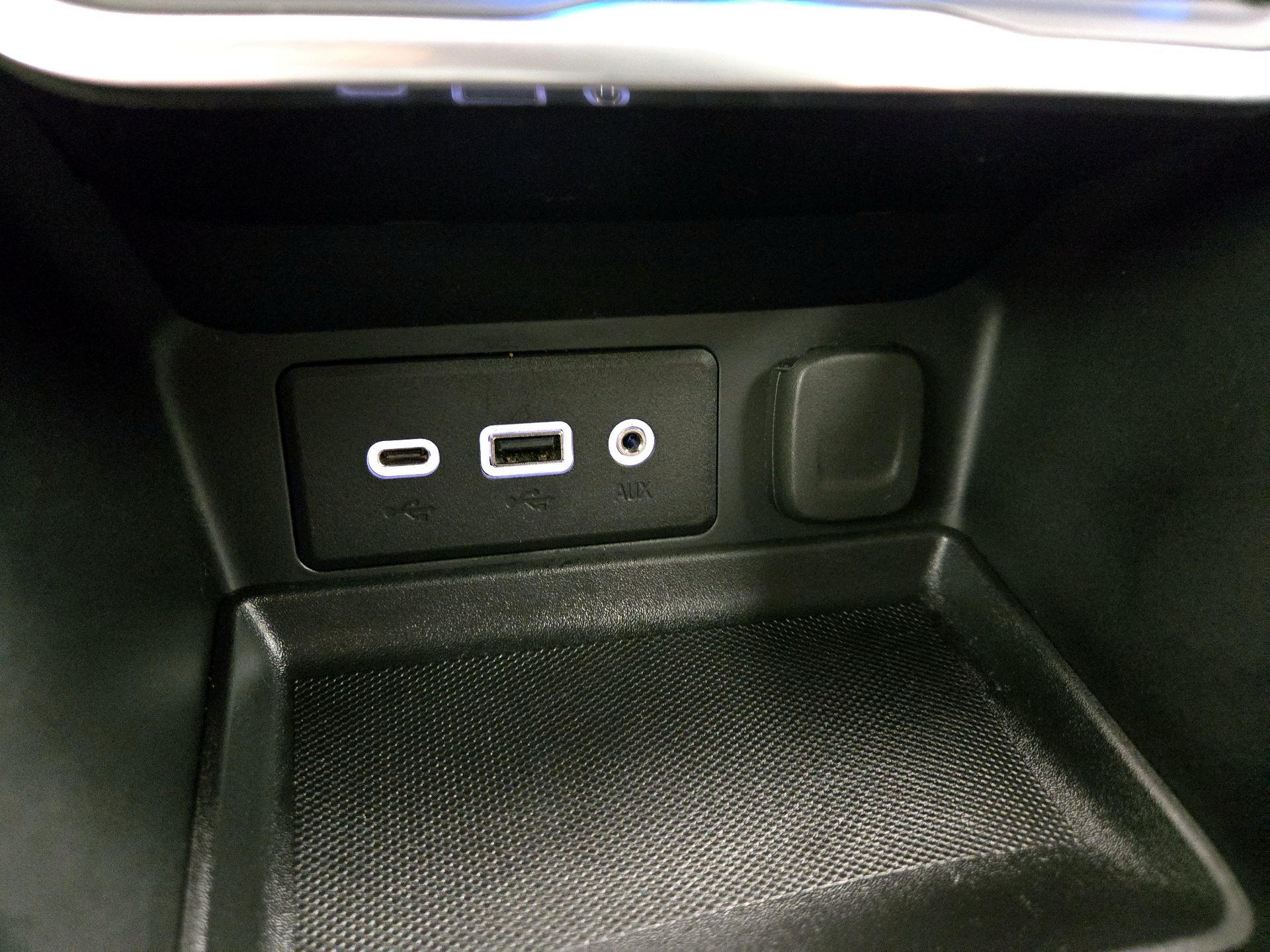 Thumbnail: 2020 GMC Terrain - 18