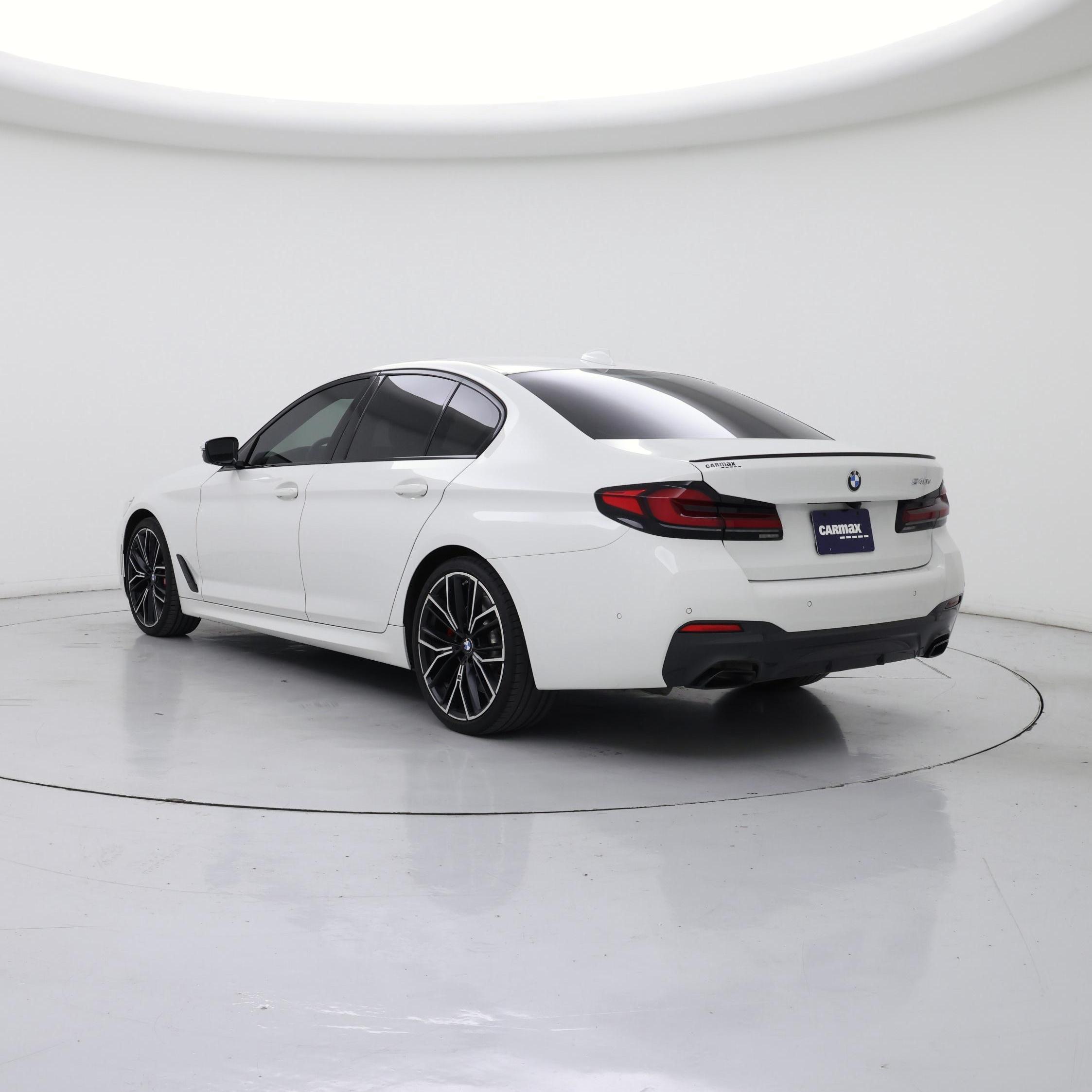 Thumbnail: 2023 BMW 5 Series - 2