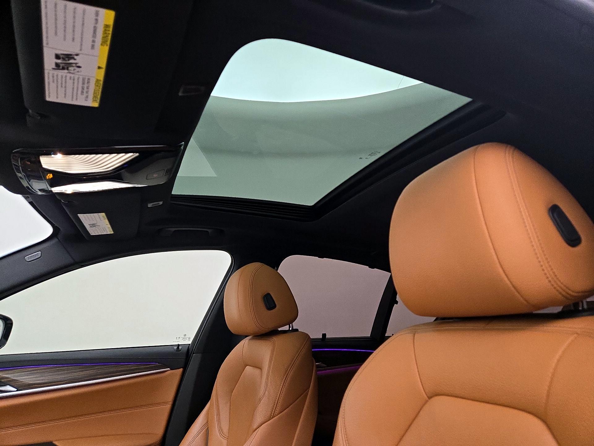 Thumbnail: 2023 BMW 5 Series - 20